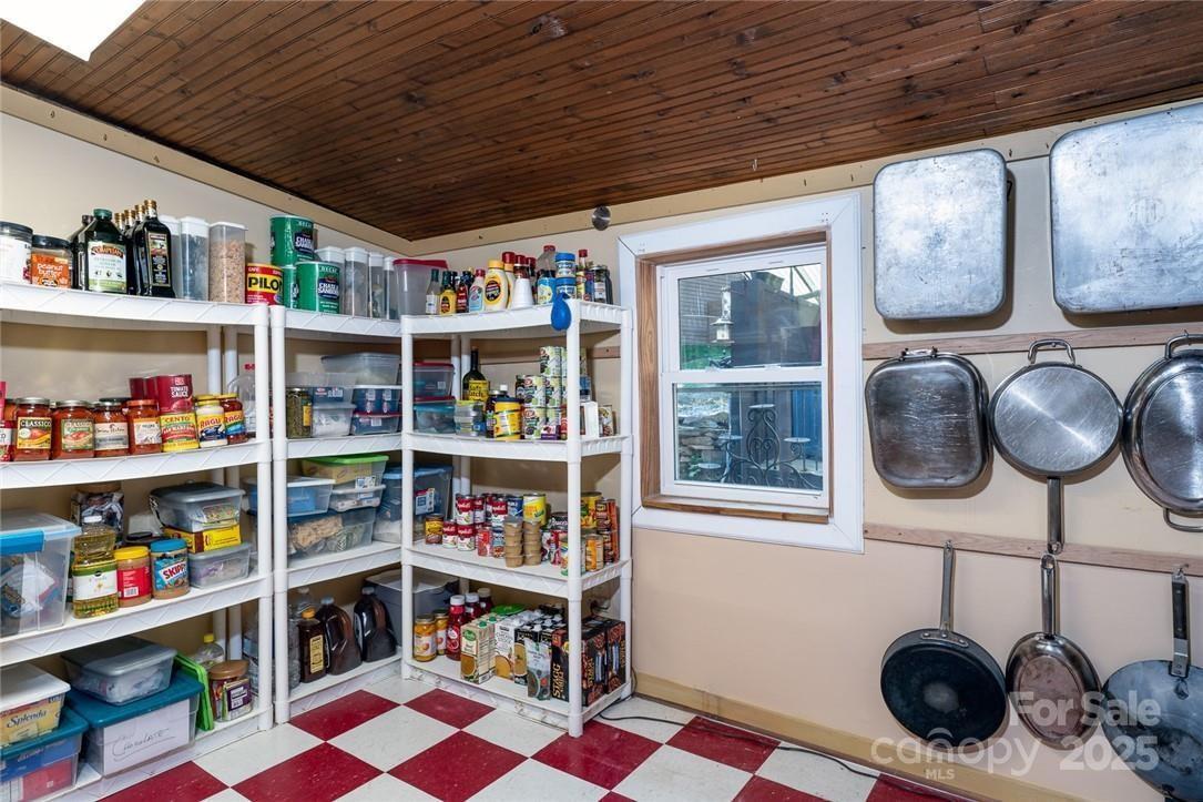 949/951 Watauga River Road — Sugar Grove