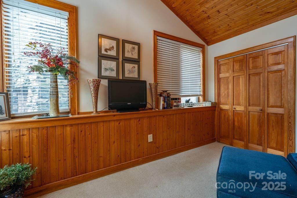949/951 Watauga River Road — Sugar Grove