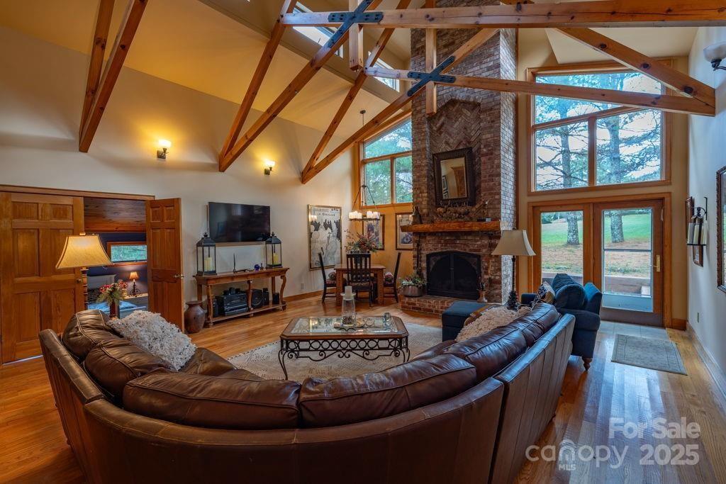 949/951 Watauga River Road — Sugar Grove