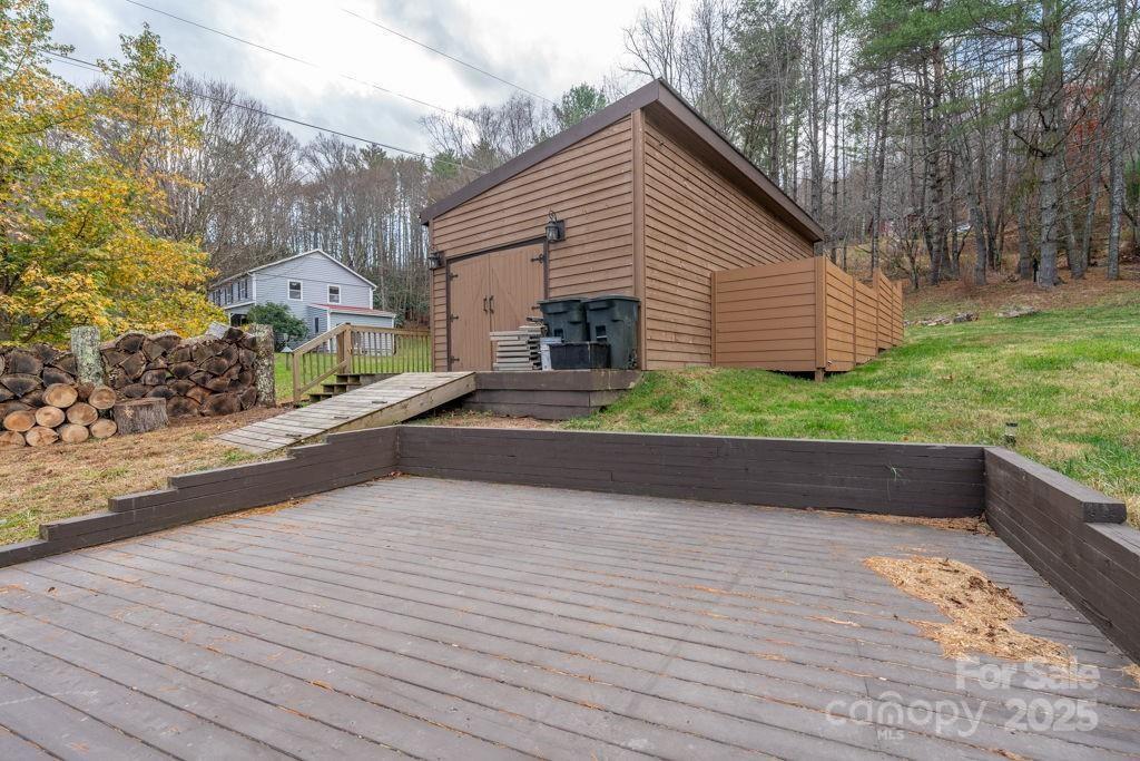 949/951 Watauga River Road — Sugar Grove