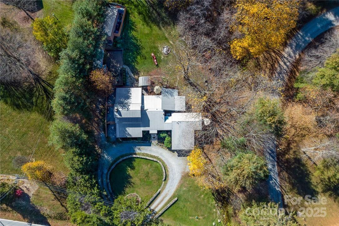 949/951 Watauga River Road — Sugar Grove
