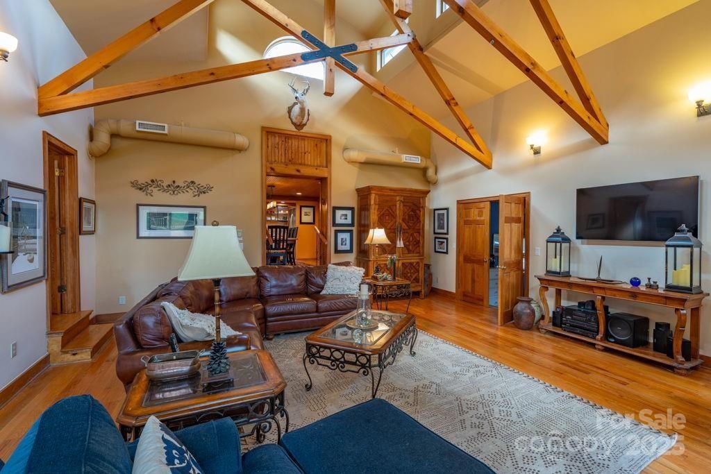 949/951 Watauga River Road — Sugar Grove
