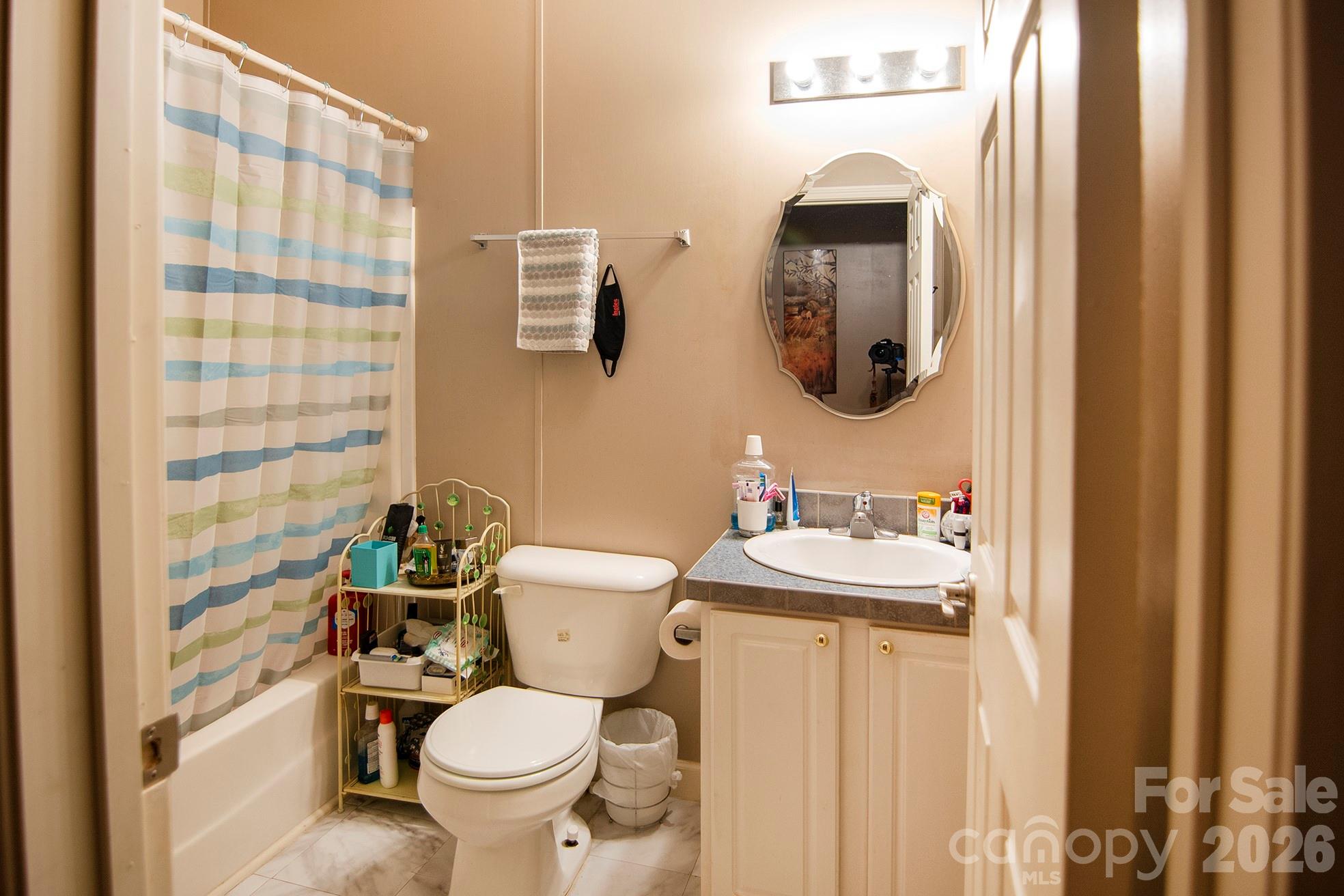 304 Golden Aster Road — Swannanoa