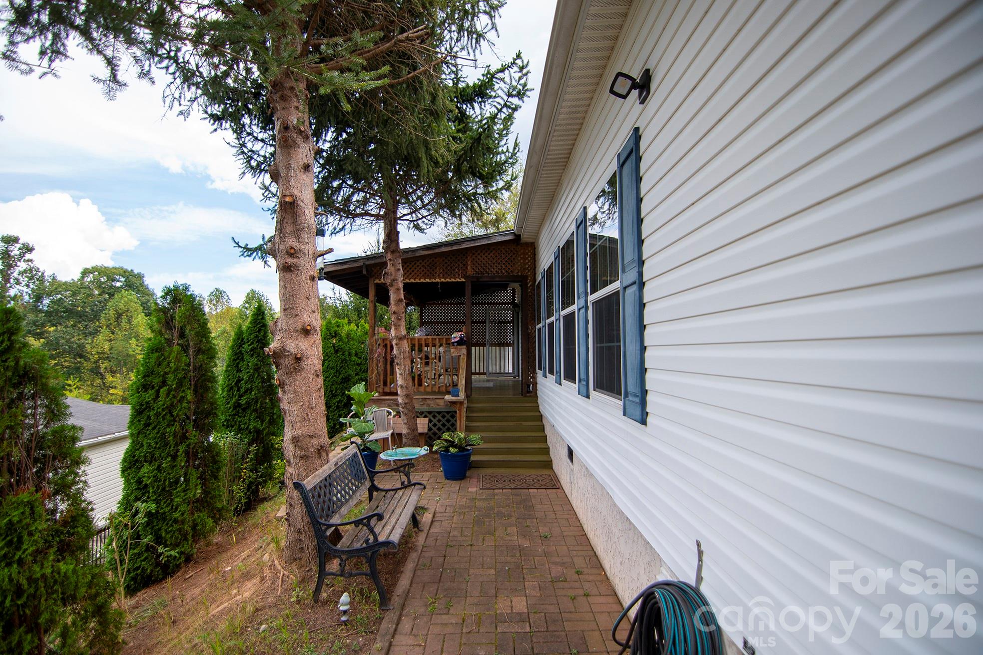 304 Golden Aster Road — Swannanoa
