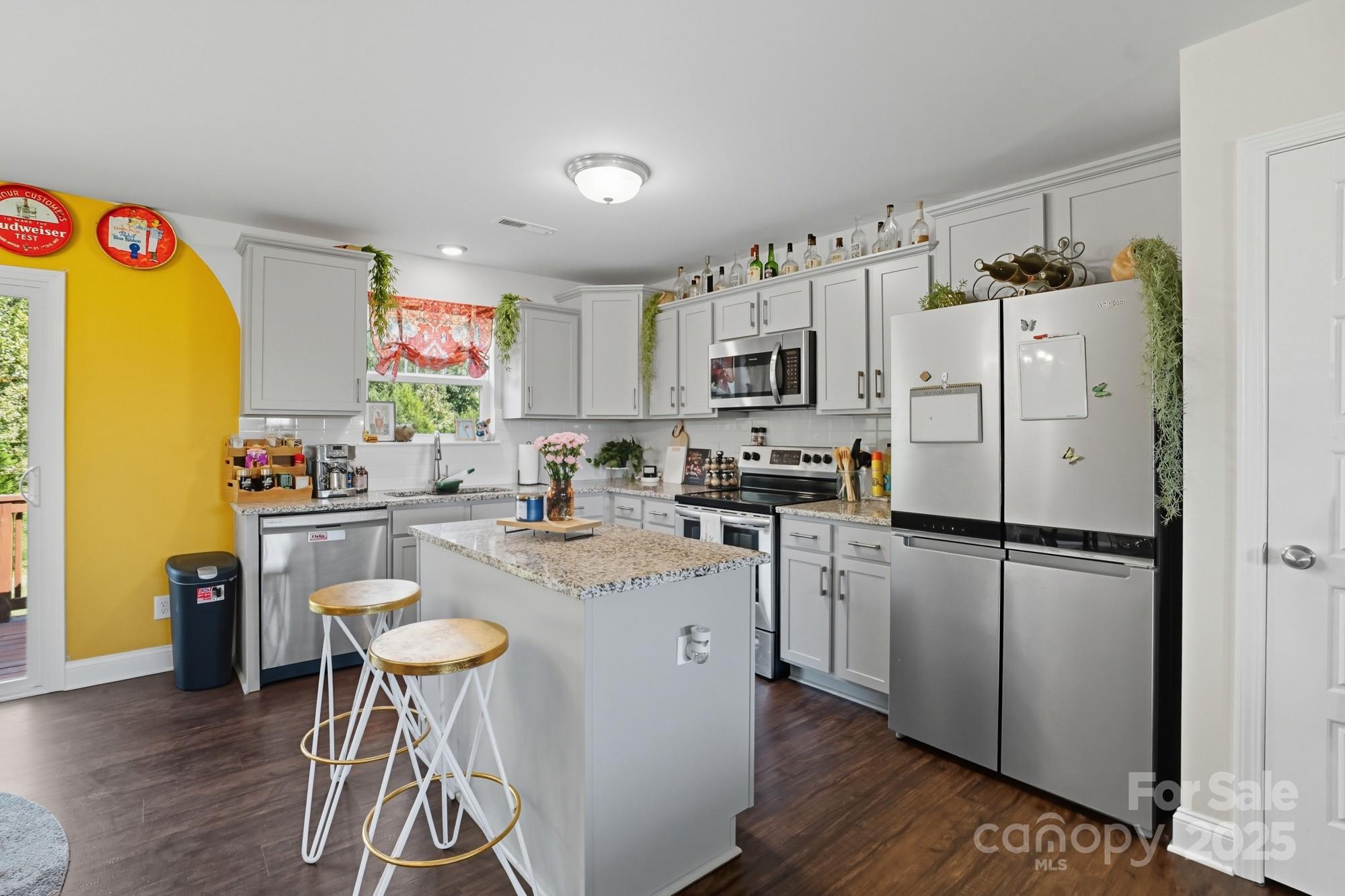 345 Knox Farm Road — Statesville