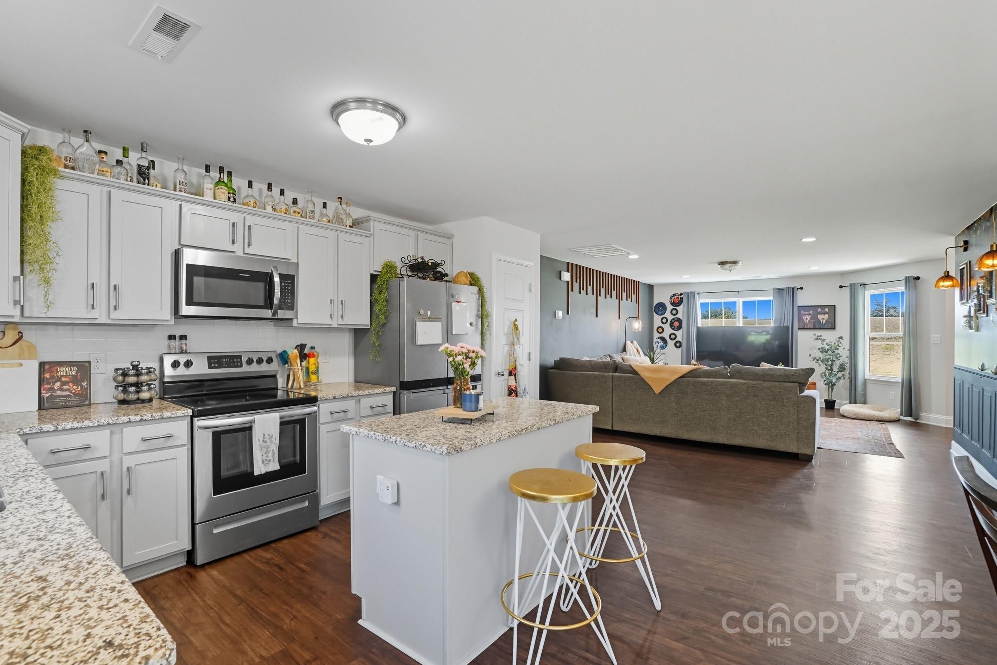345 Knox Farm Road — Statesville