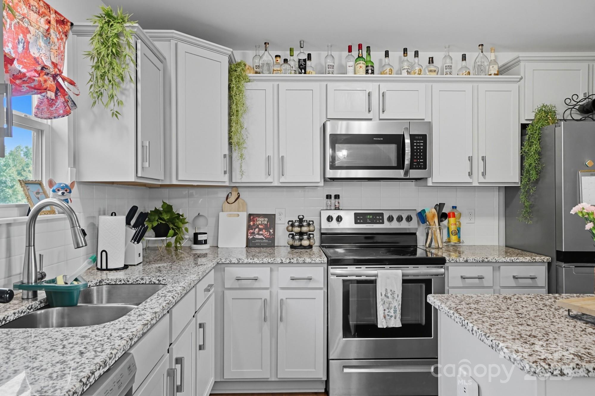 345 Knox Farm Road — Statesville