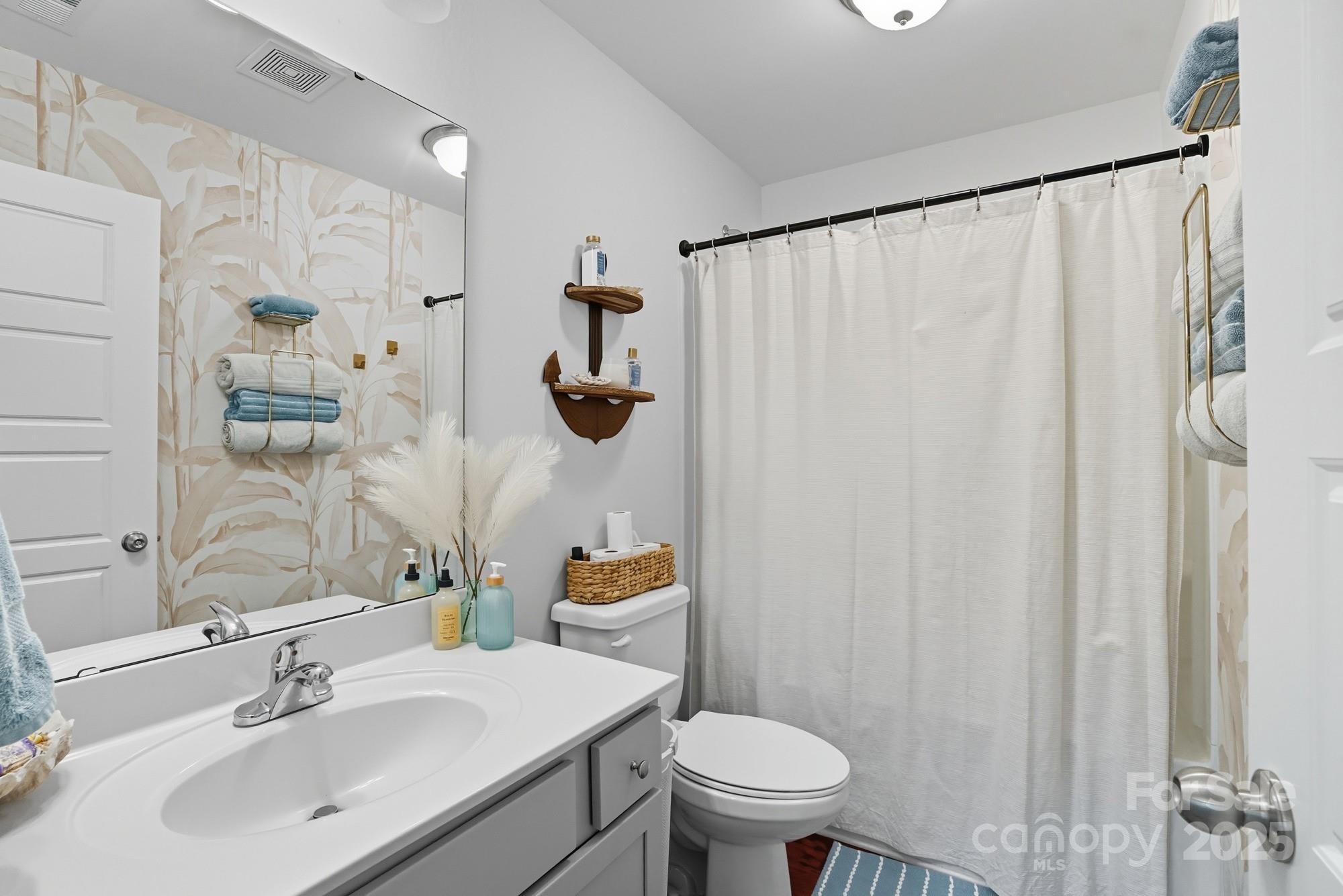 345 Knox Farm Road — Statesville