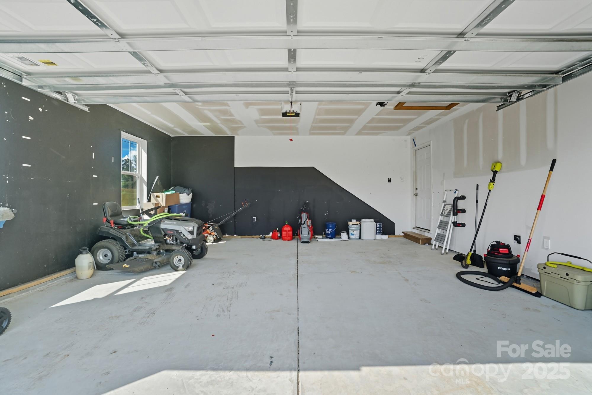345 Knox Farm Road — Statesville