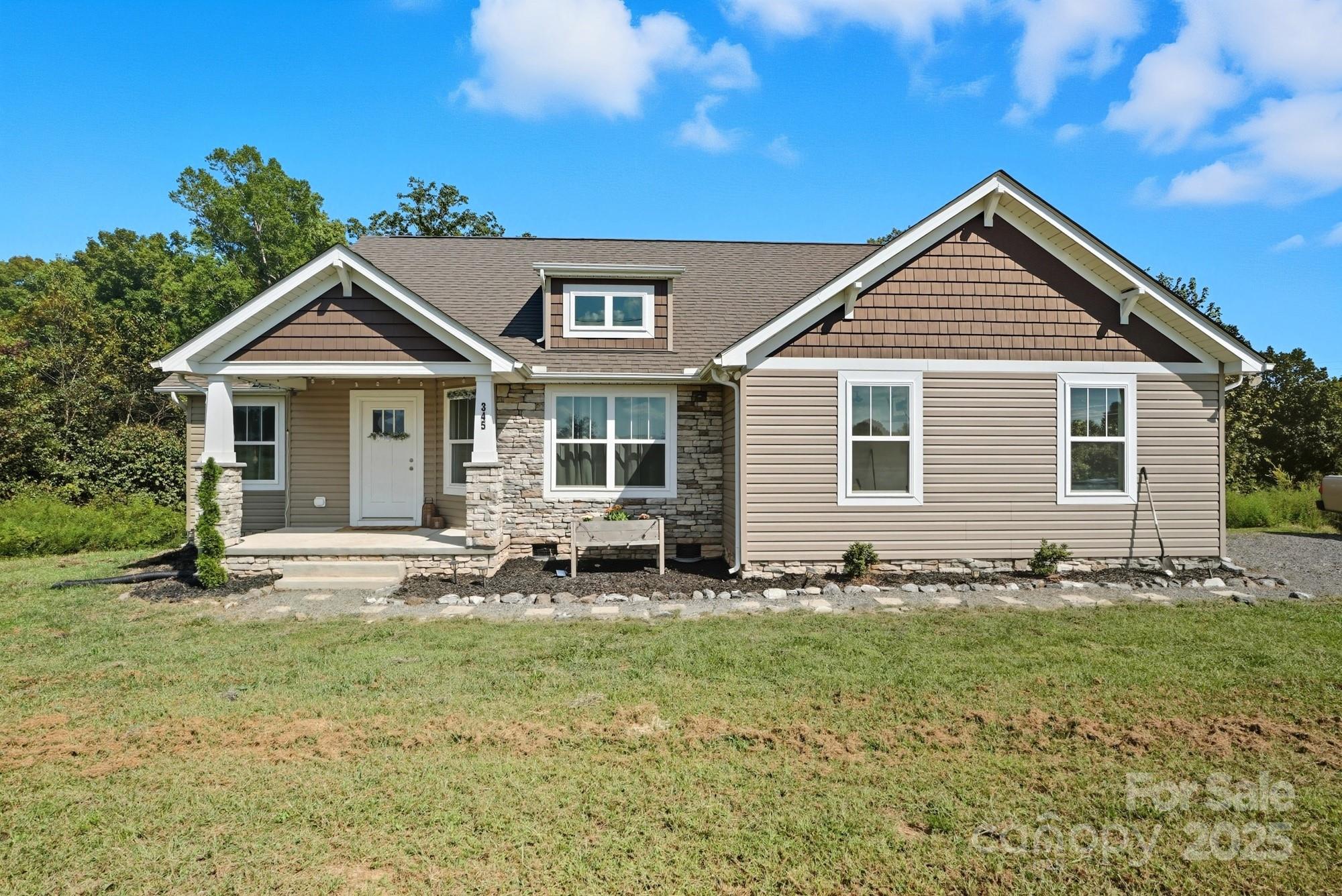 345 Knox Farm Road — Statesville