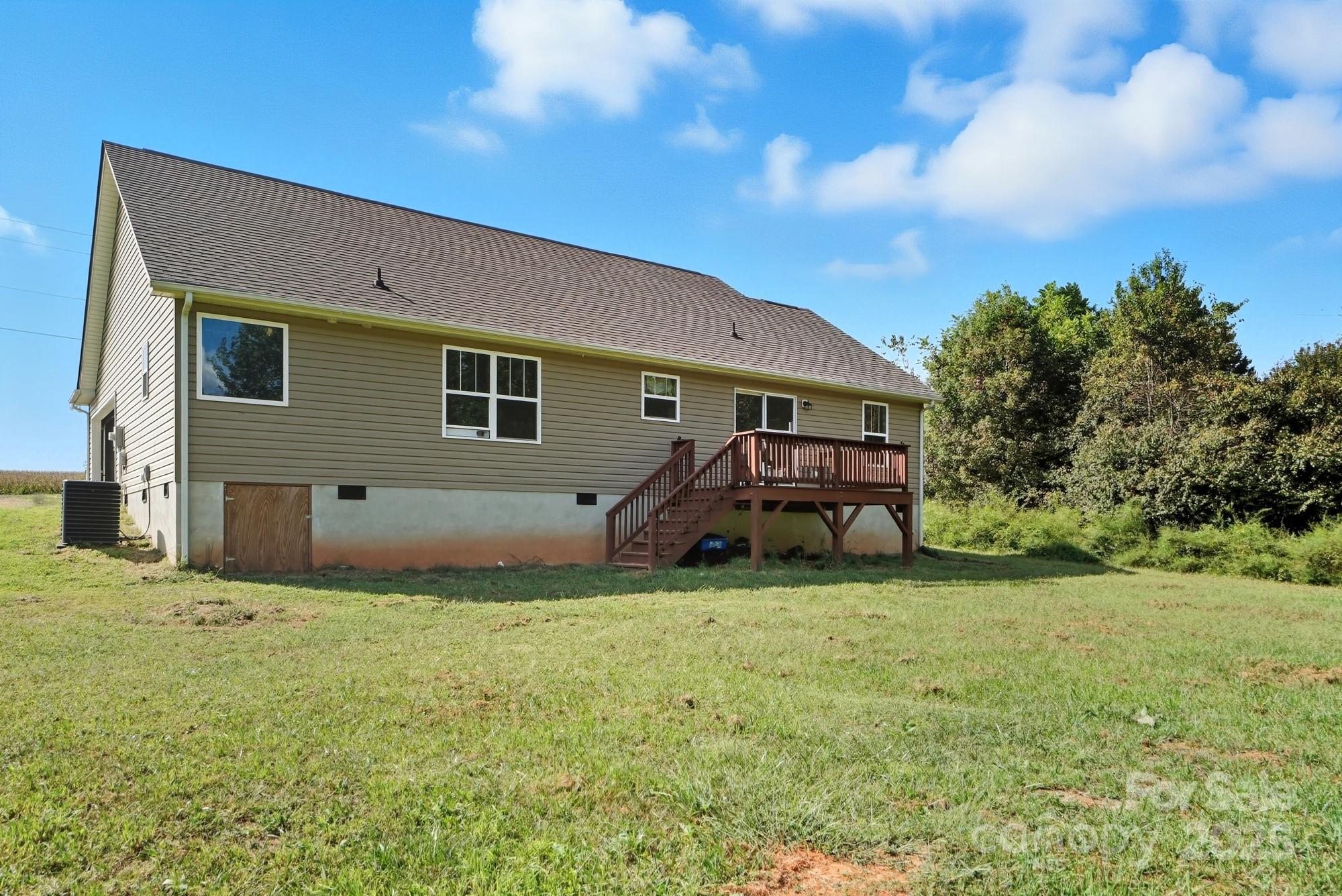 345 Knox Farm Road — Statesville