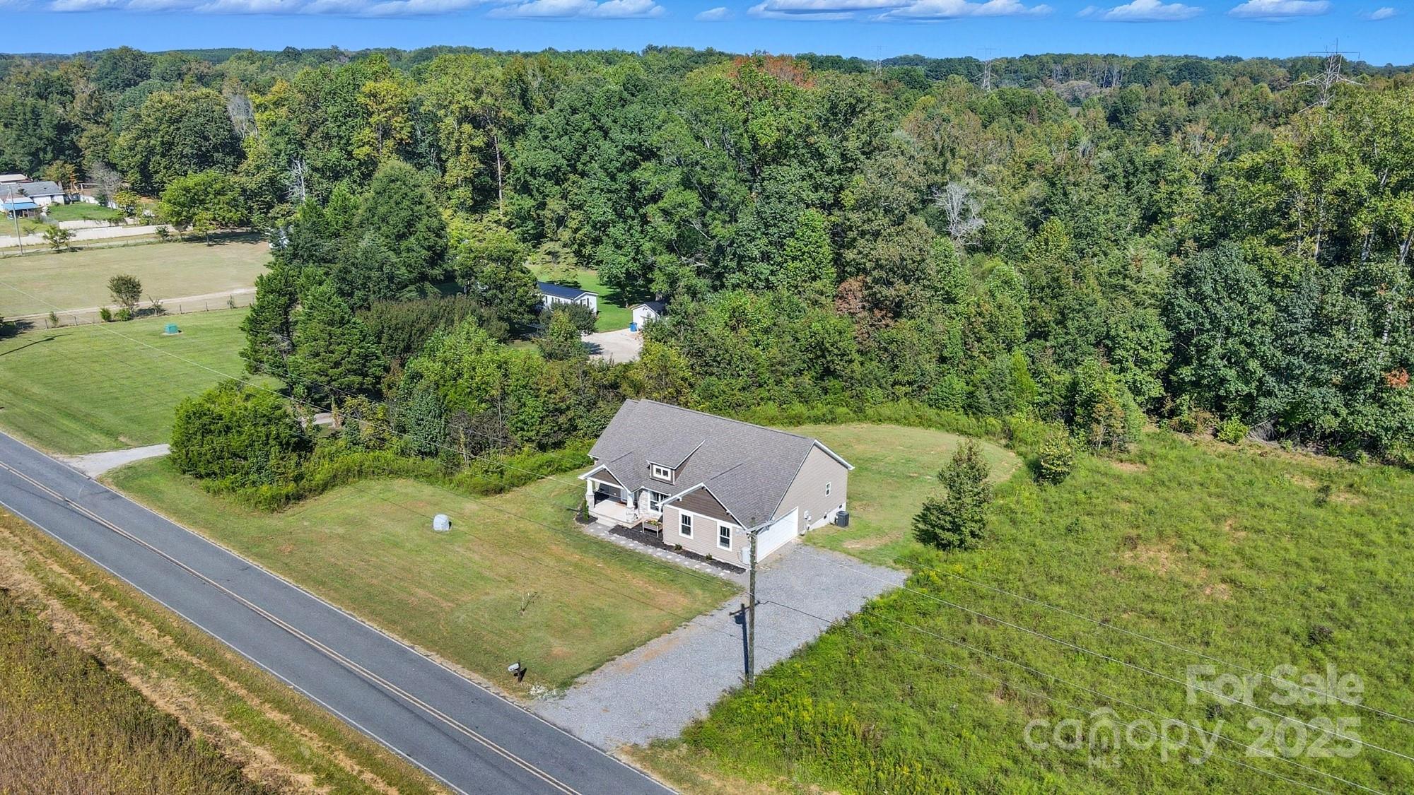 345 Knox Farm Road — Statesville