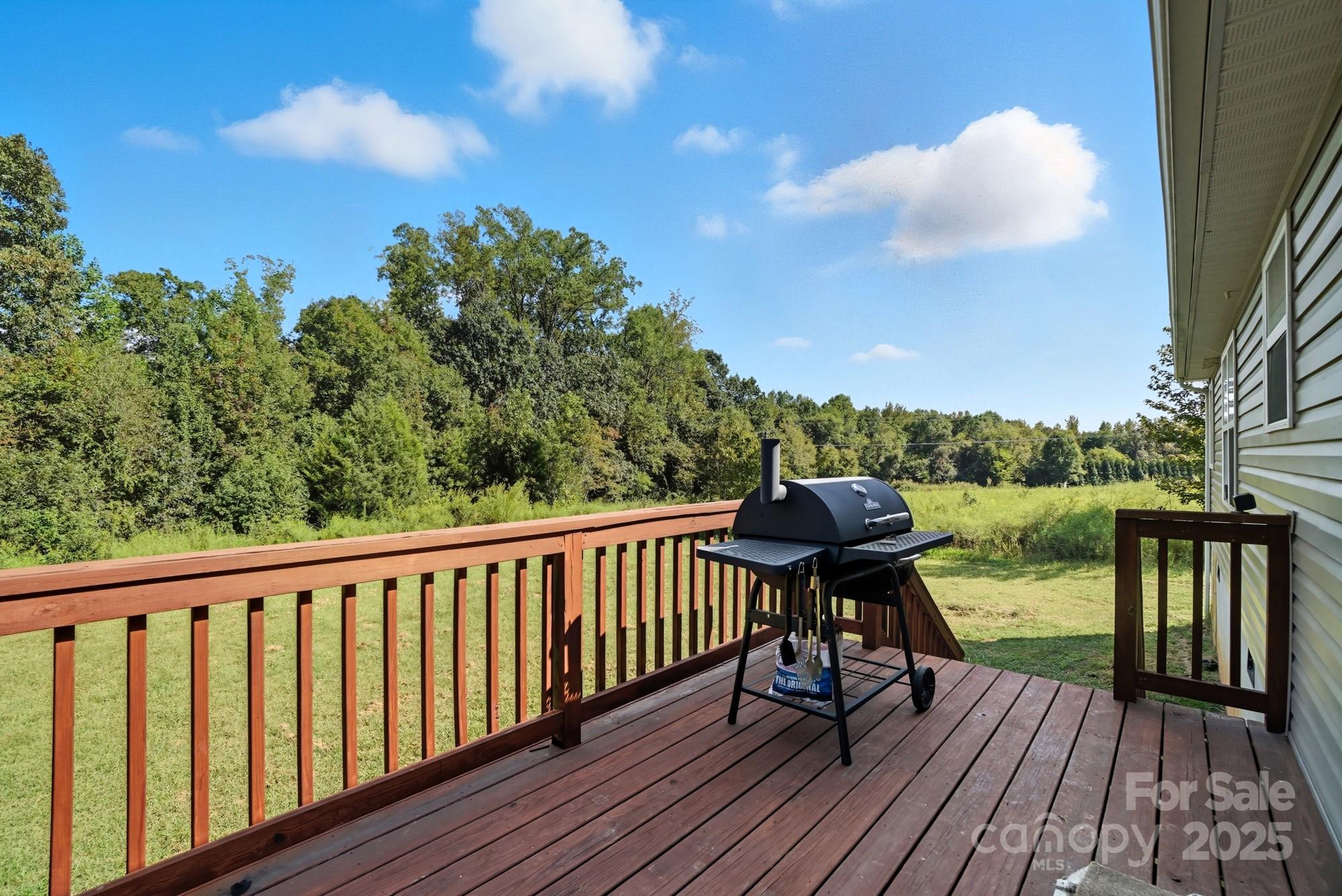 345 Knox Farm Road — Statesville