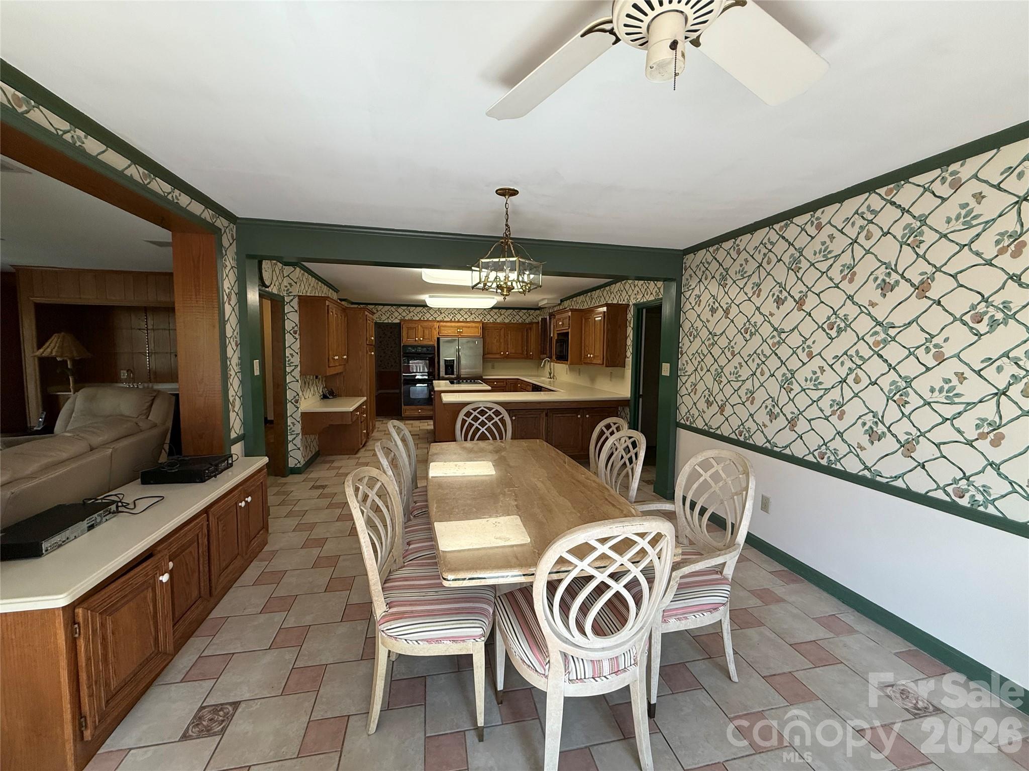 1437 Westmoreland Drive — Lancaster