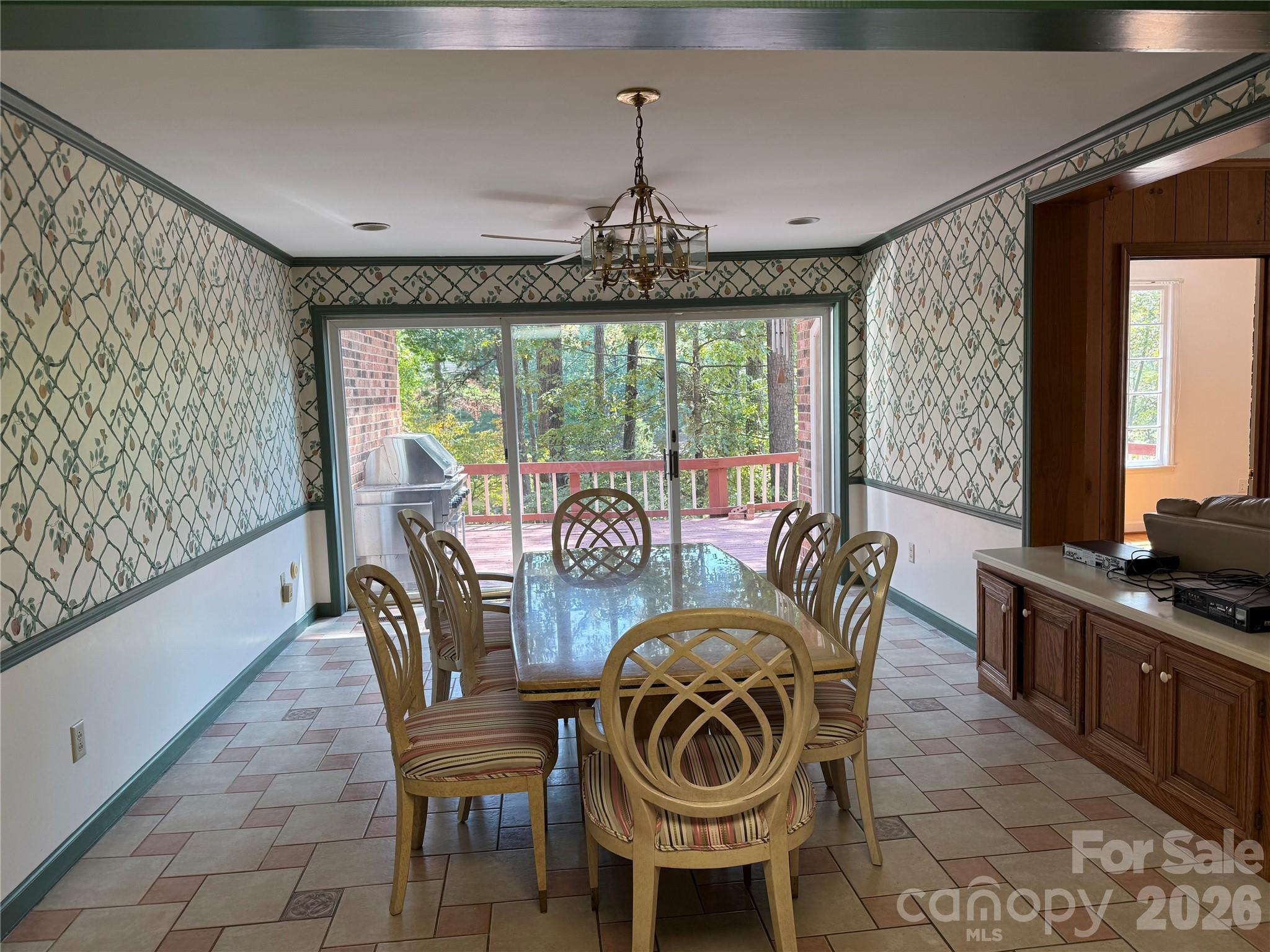1437 Westmoreland Drive — Lancaster