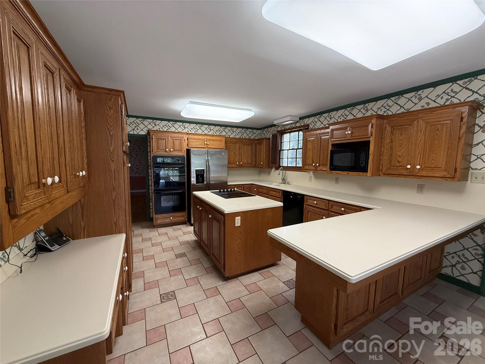 1437 Westmoreland Drive — Lancaster