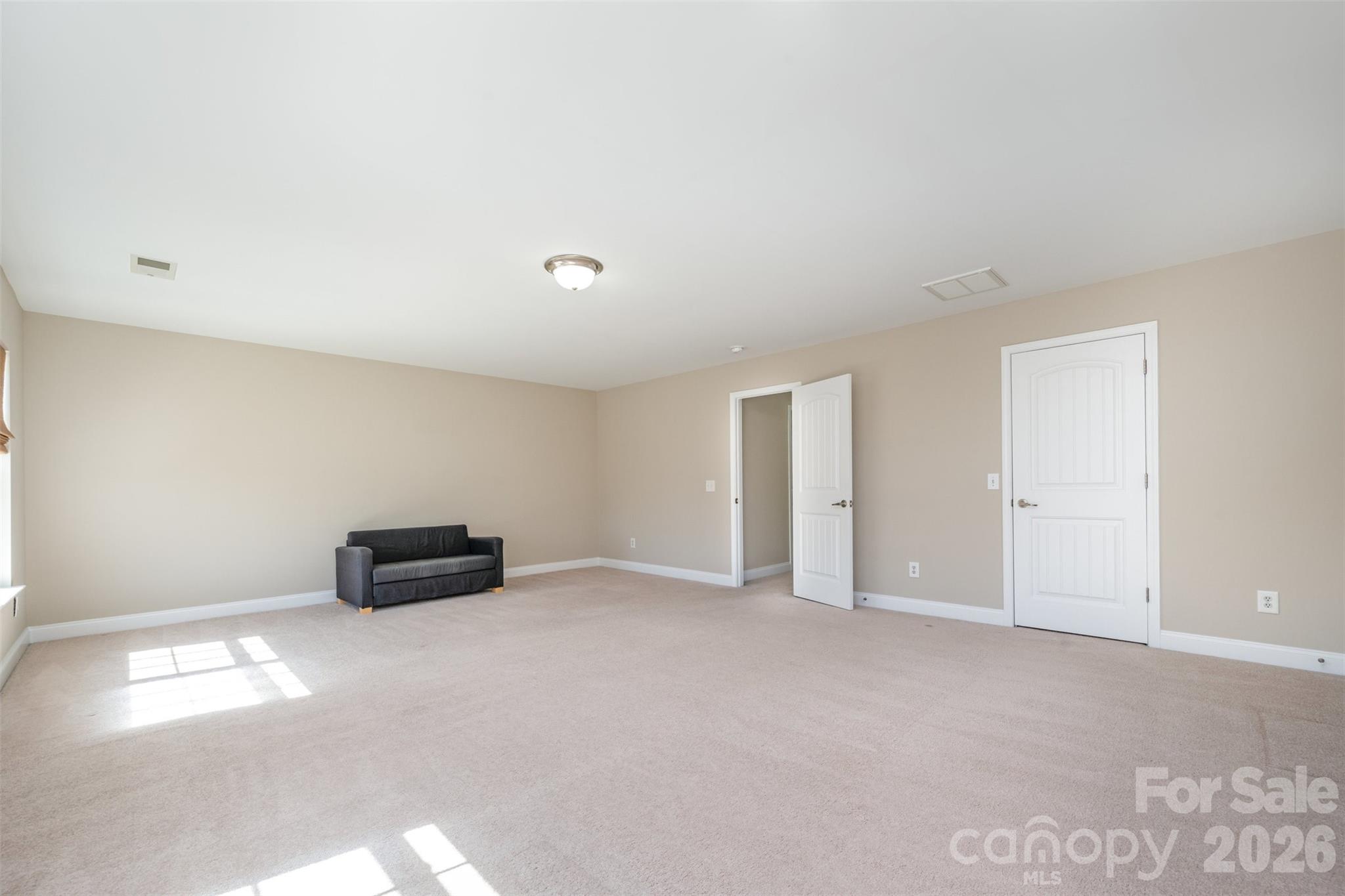 14725 Vaughan Drive — Charlotte
