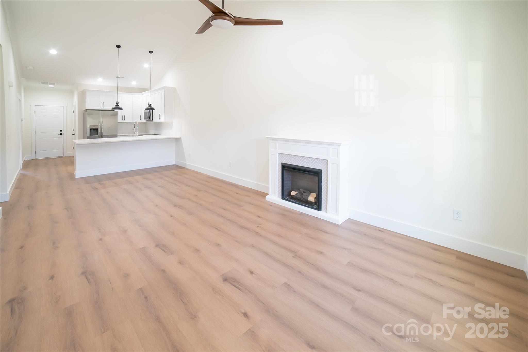102 Ivy Court — Morganton