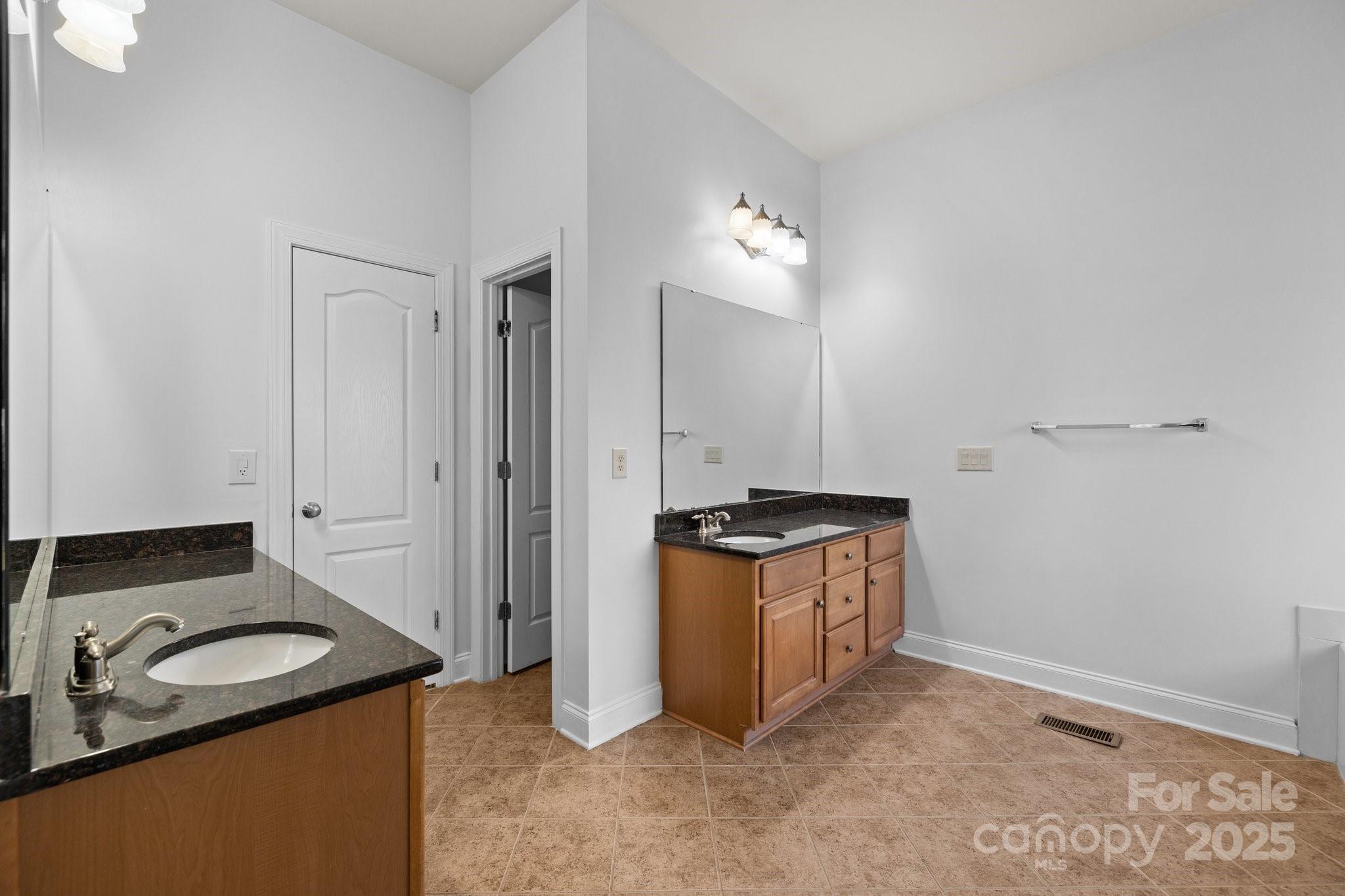 3907 Voltaire Drive — Monroe