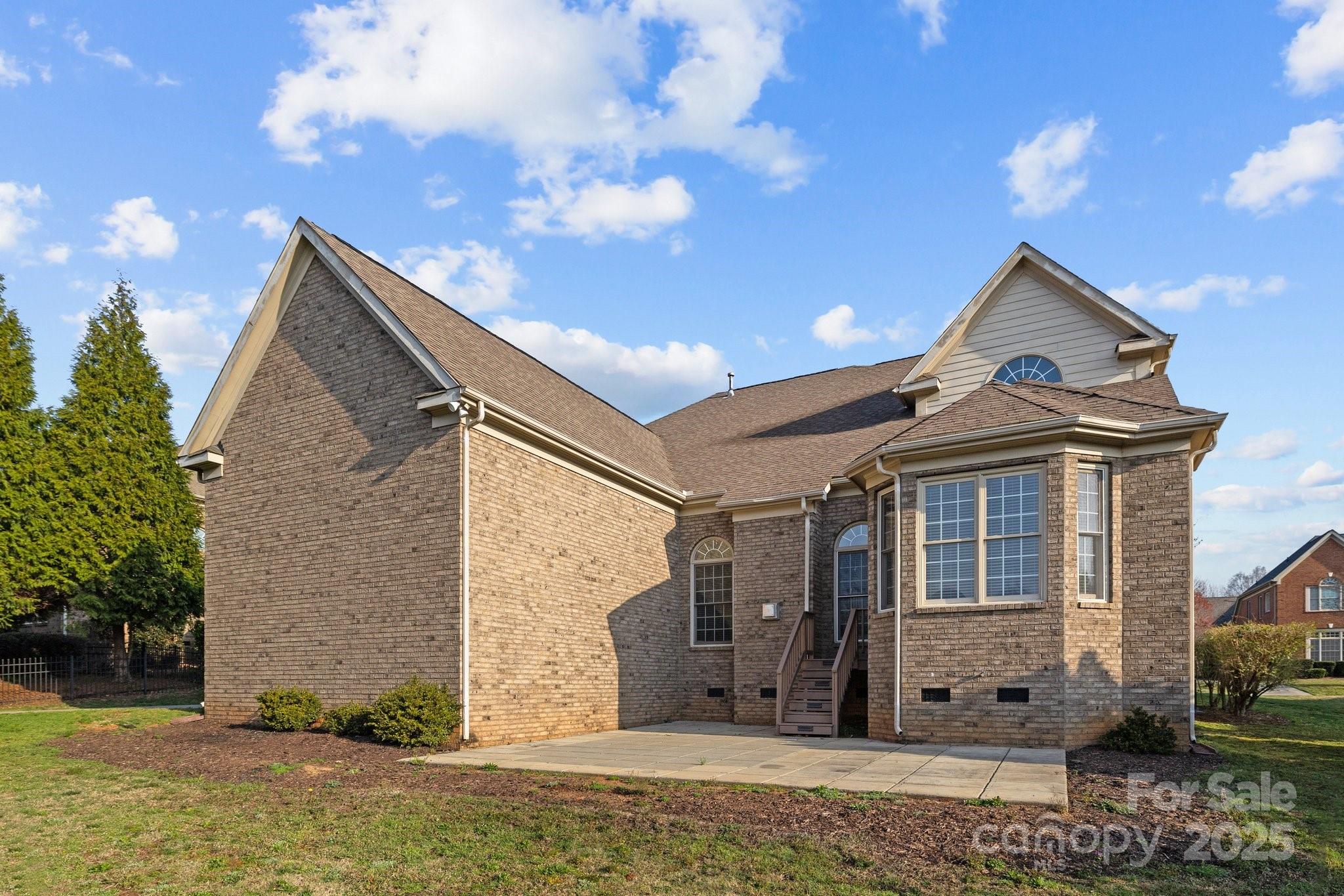 3907 Voltaire Drive — Monroe