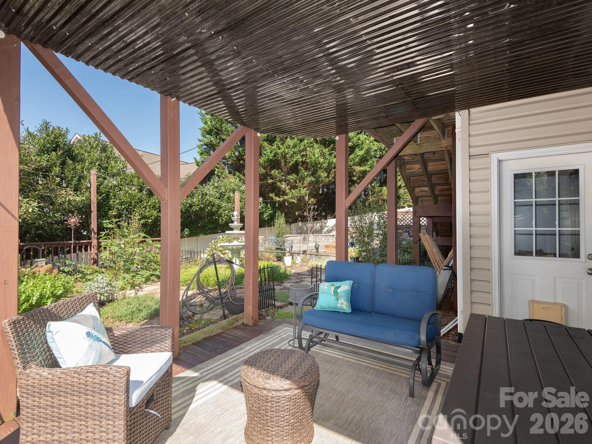 95 Driftstone Circle — Arden