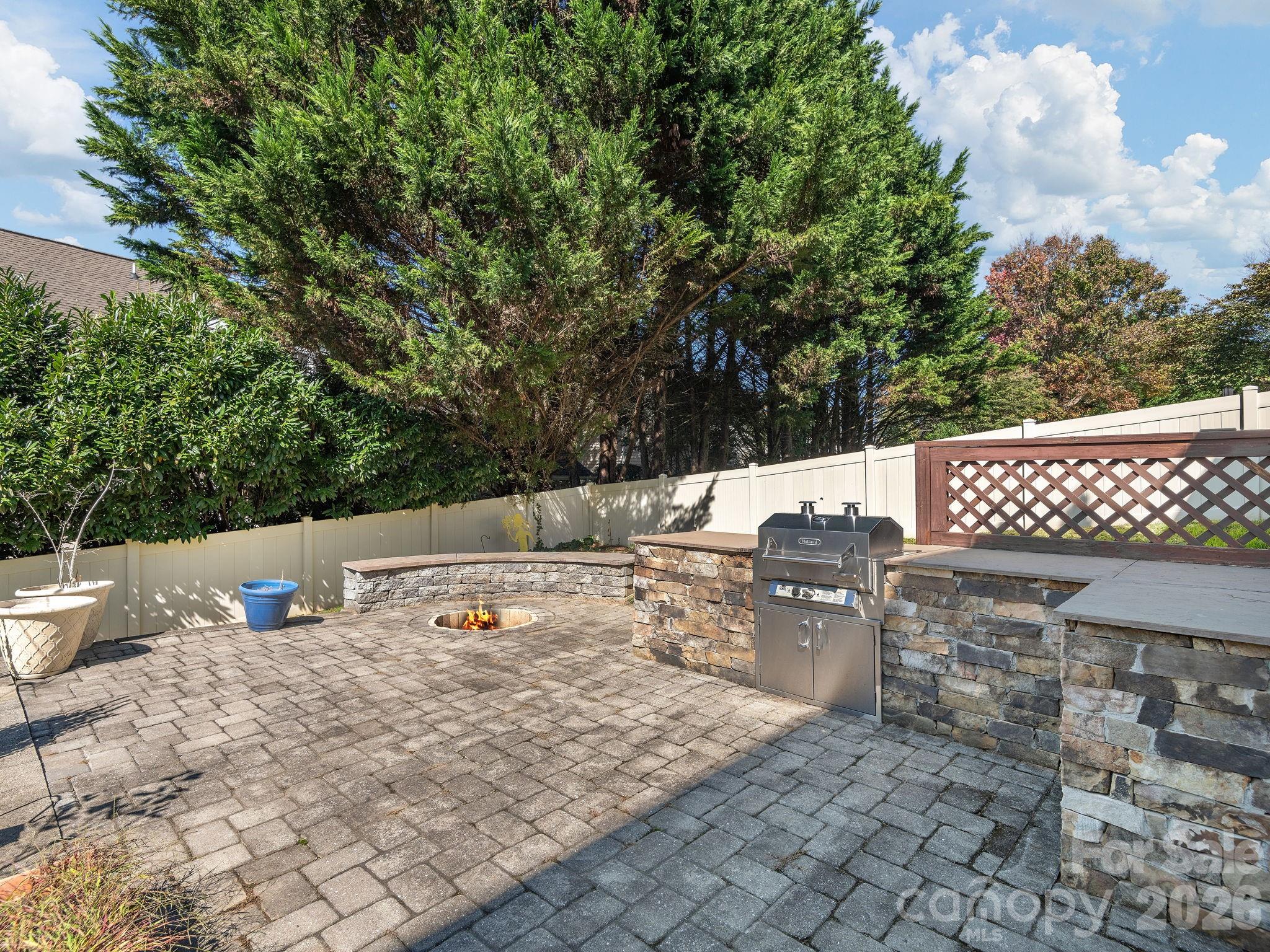 95 Driftstone Circle — Arden