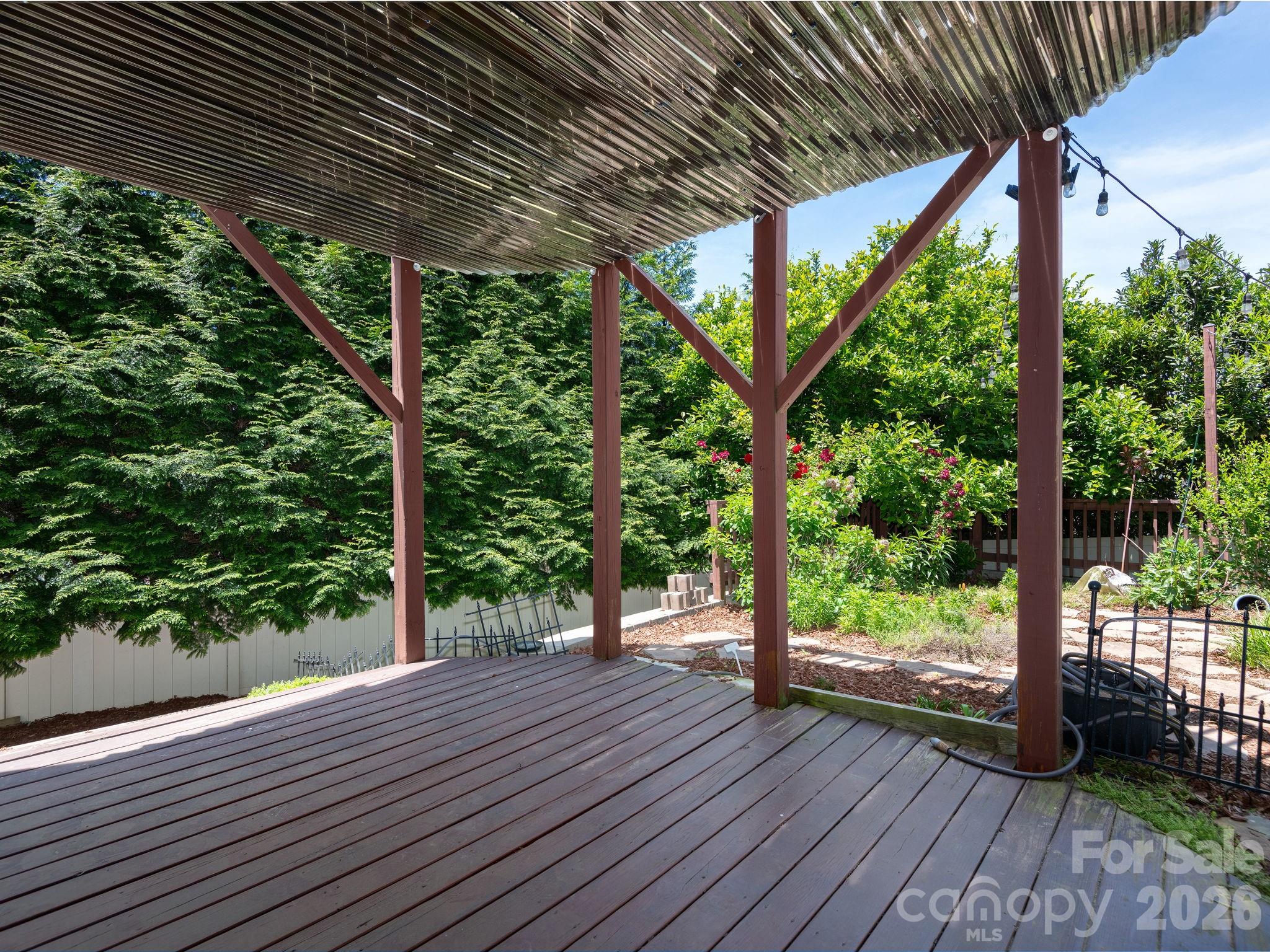 95 Driftstone Circle — Arden