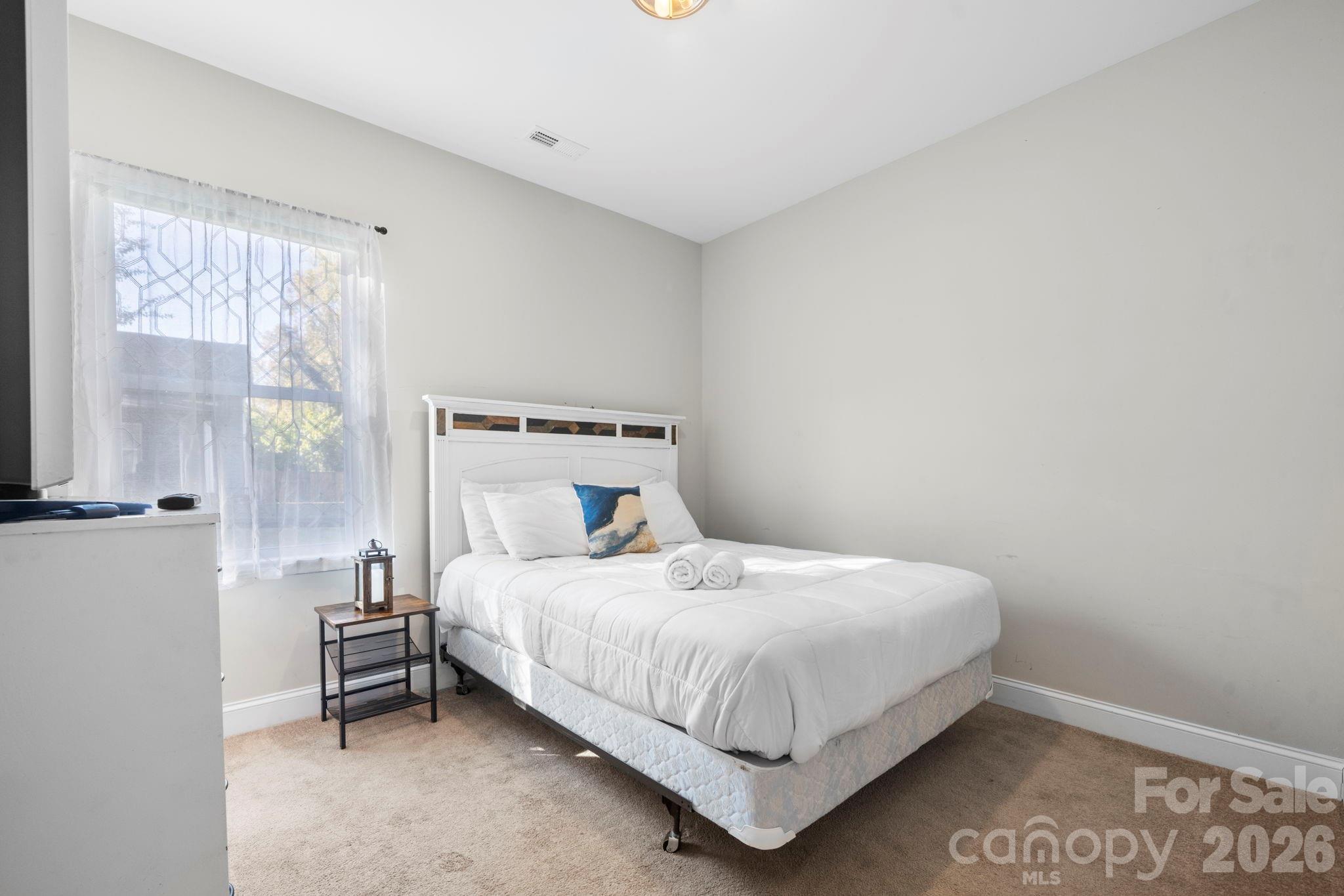 402 2nd Street SW — Hickory
