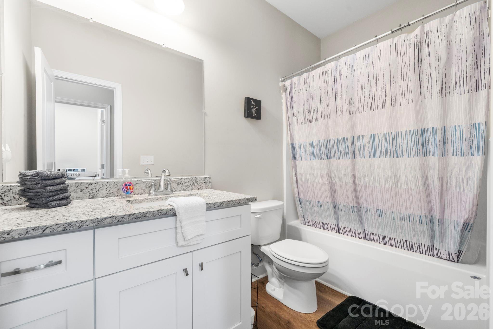 402 2nd Street SW — Hickory