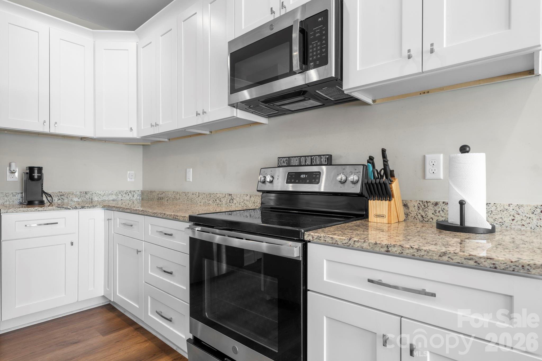 402 2nd Street SW — Hickory
