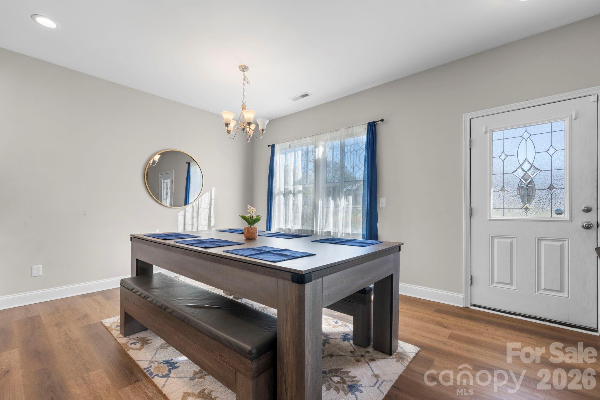 402 2nd Street SW — Hickory