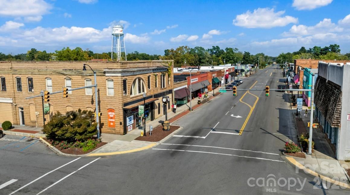 302 Maggys Way — Pageland