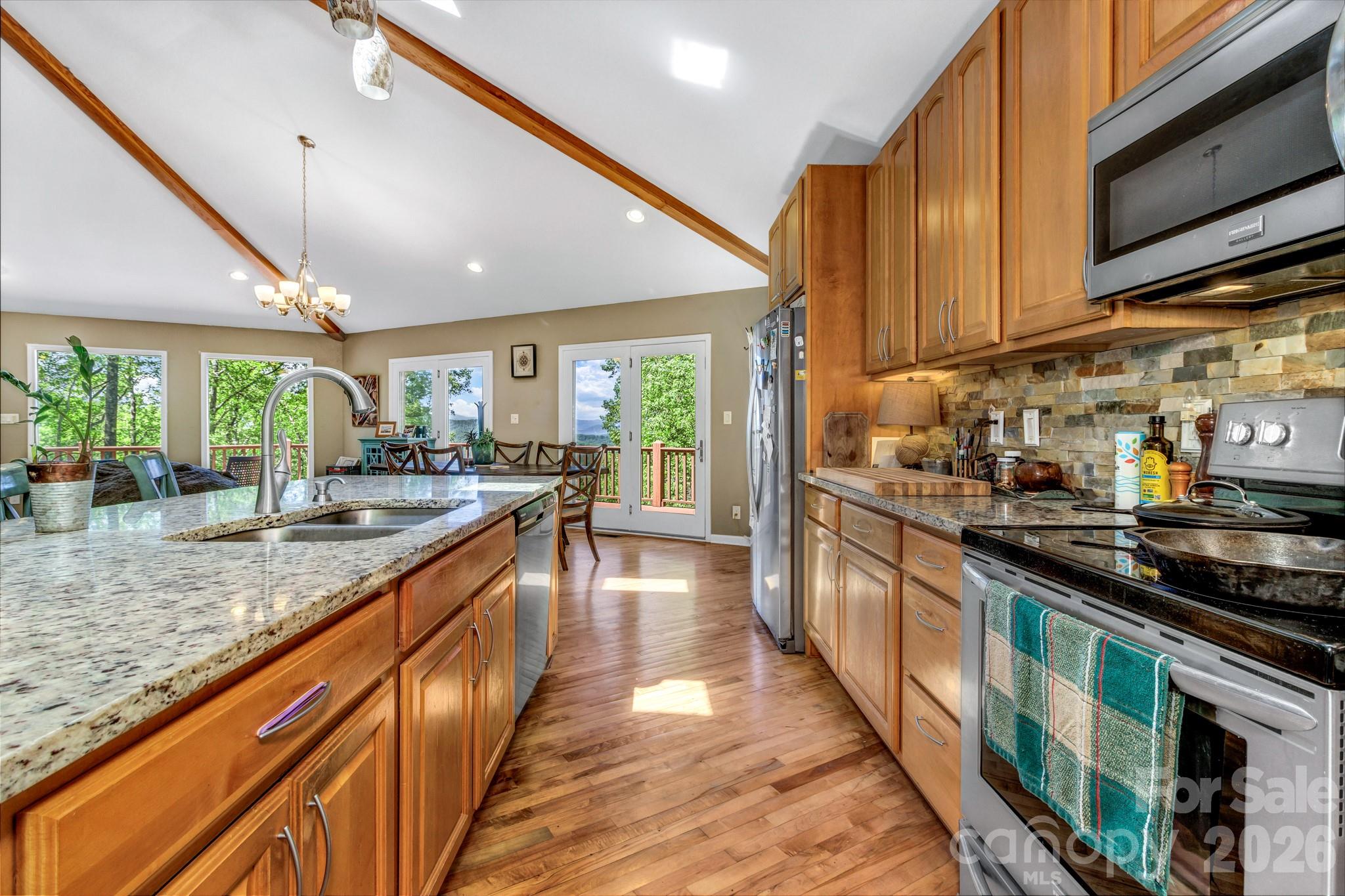 125 Winding Ridge Road — Fairview