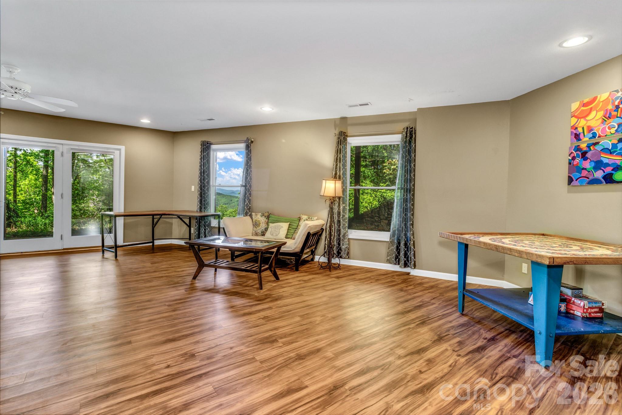 125 Winding Ridge Road — Fairview
