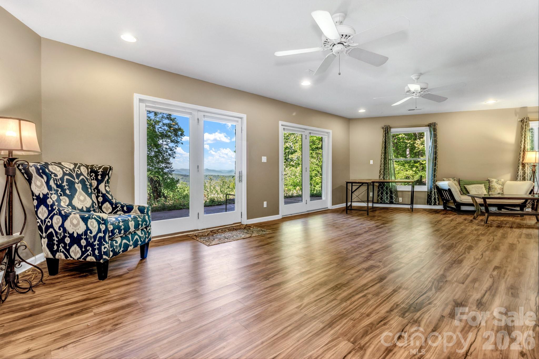 125 Winding Ridge Road — Fairview