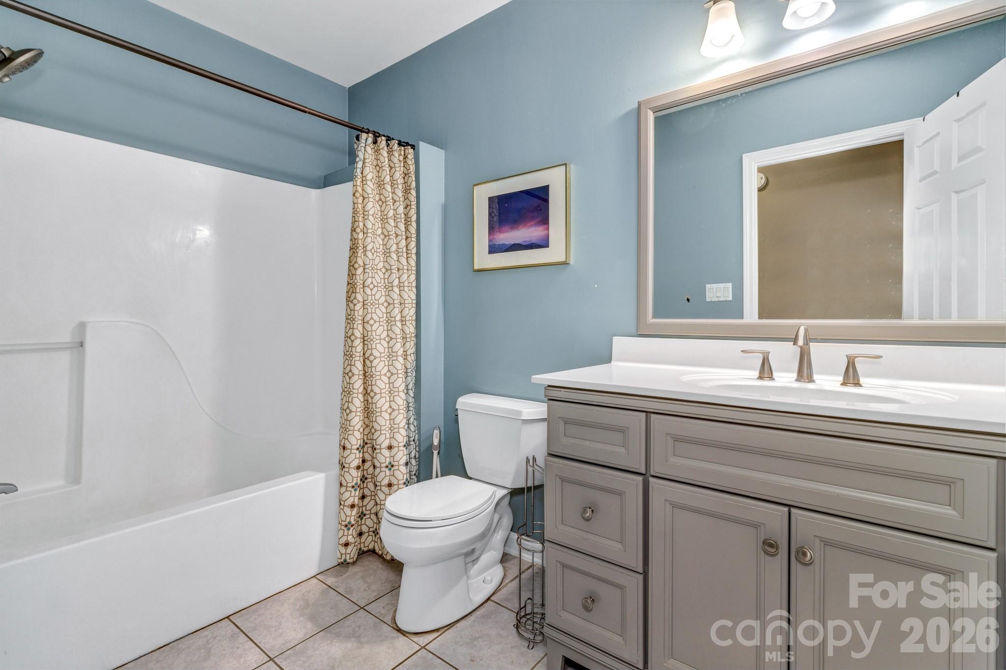 125 Winding Ridge Road — Fairview