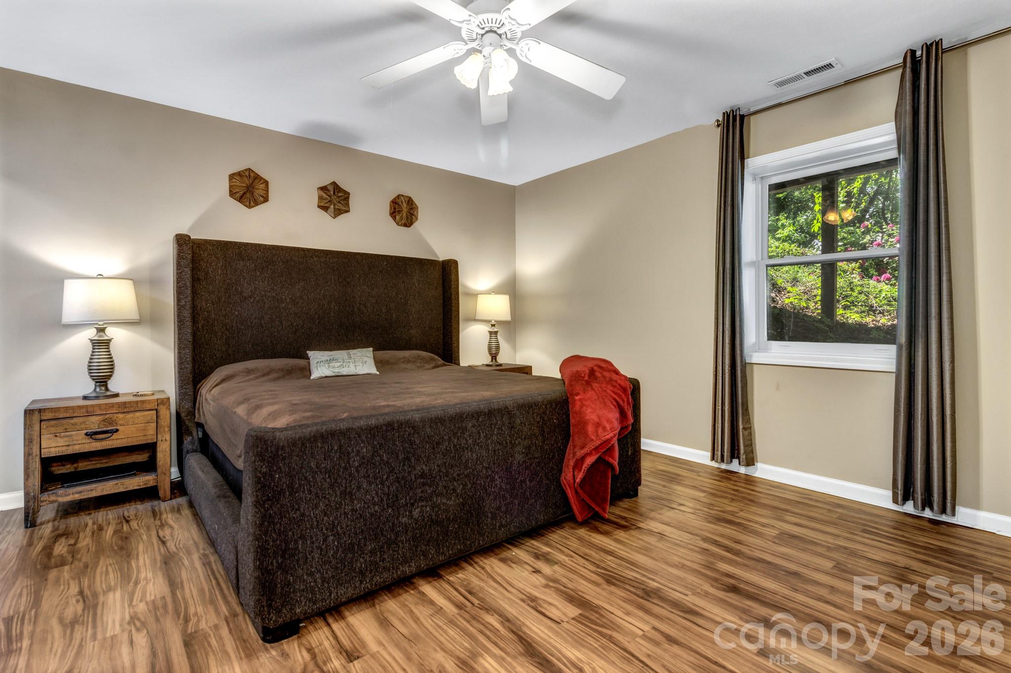 125 Winding Ridge Road — Fairview