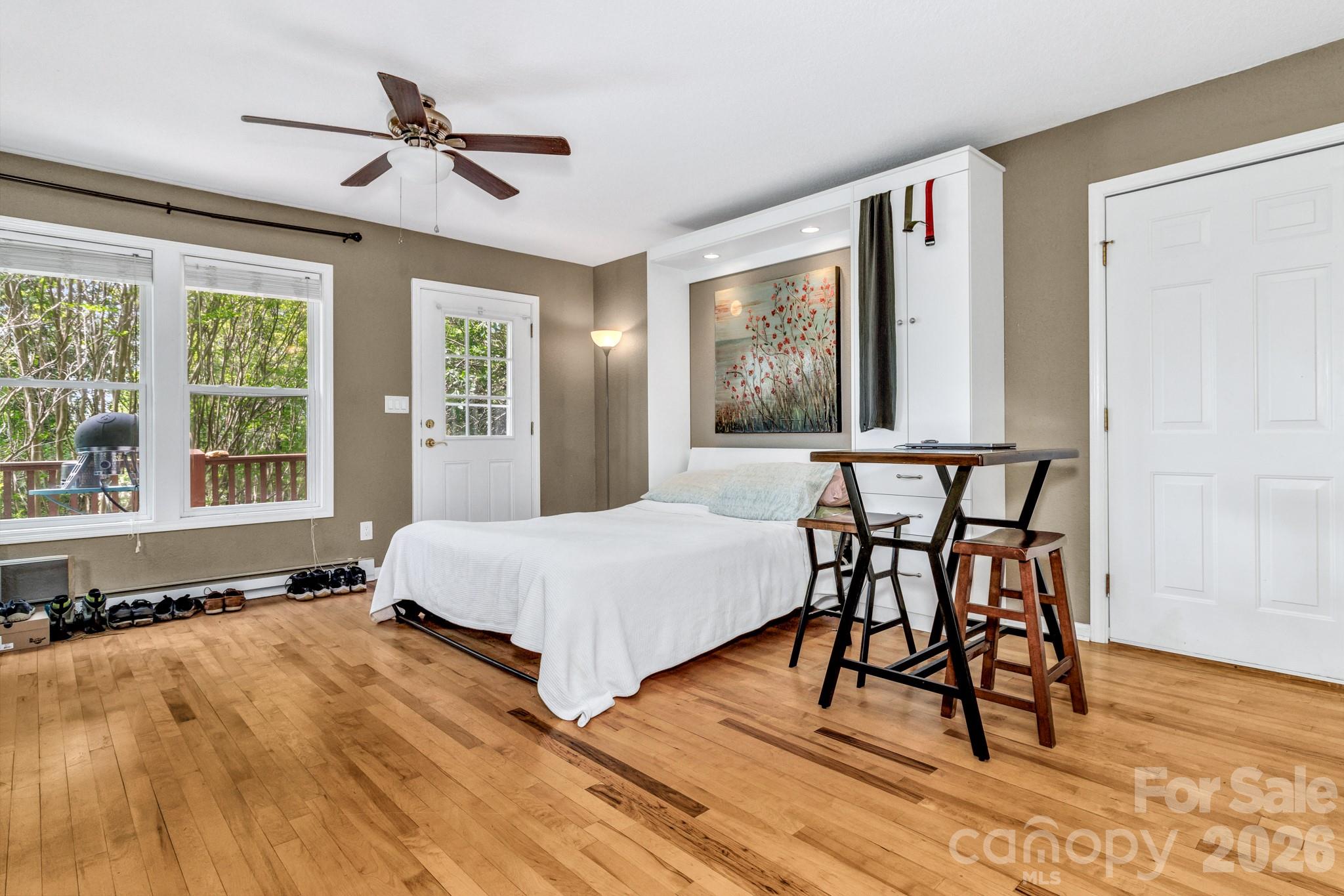 125 Winding Ridge Road — Fairview