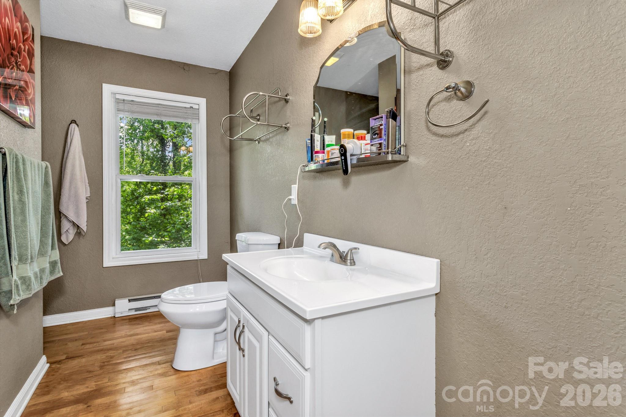 125 Winding Ridge Road — Fairview