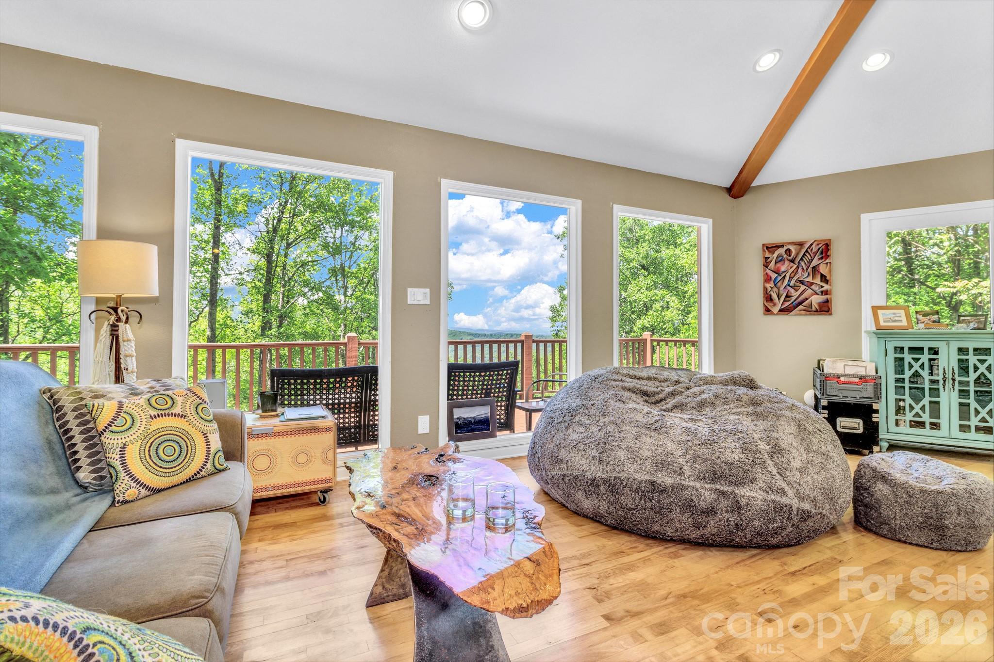 125 Winding Ridge Road — Fairview