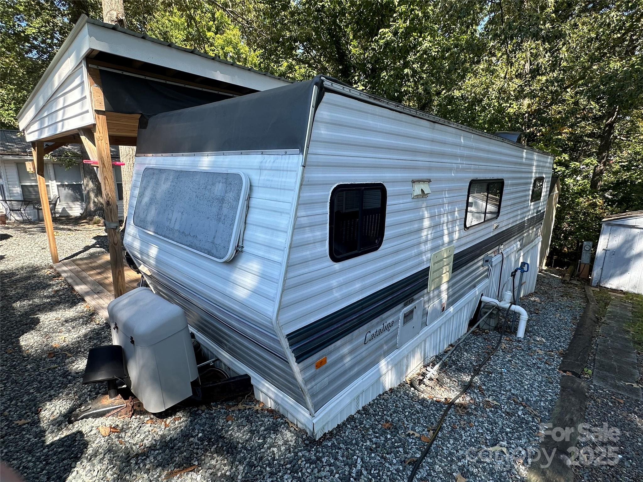 110 Meadowview Circle — New London