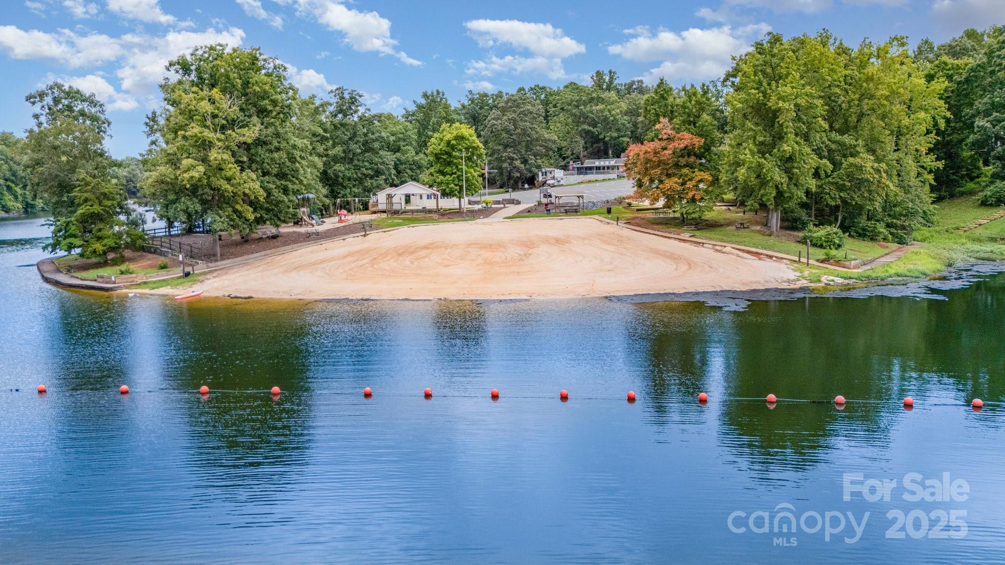 110 Meadowview Circle — New London