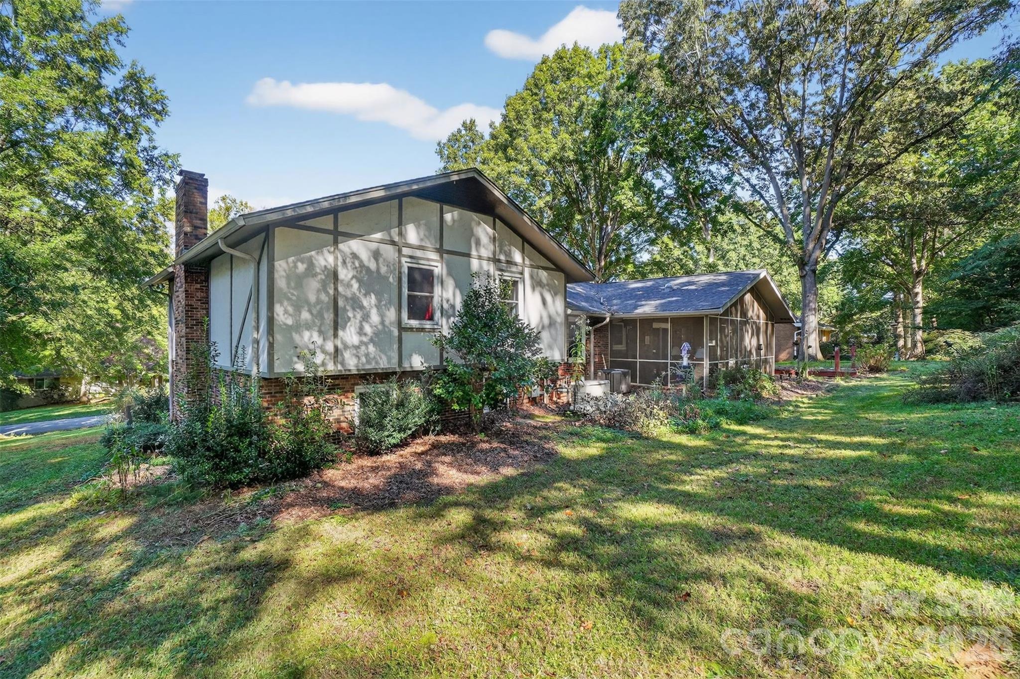 510 4th Avenue NE — Conover
