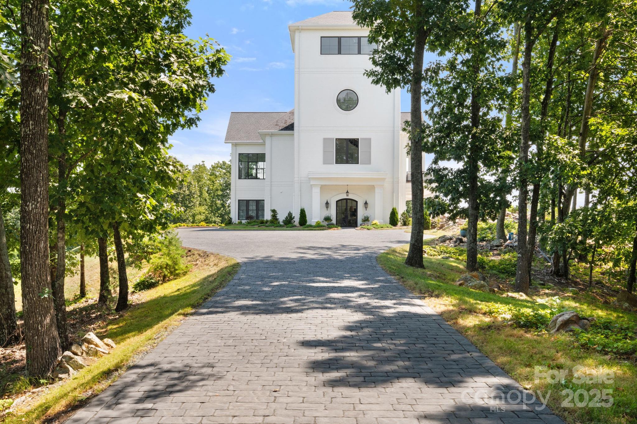 1475 Fawn Drive — Asheboro