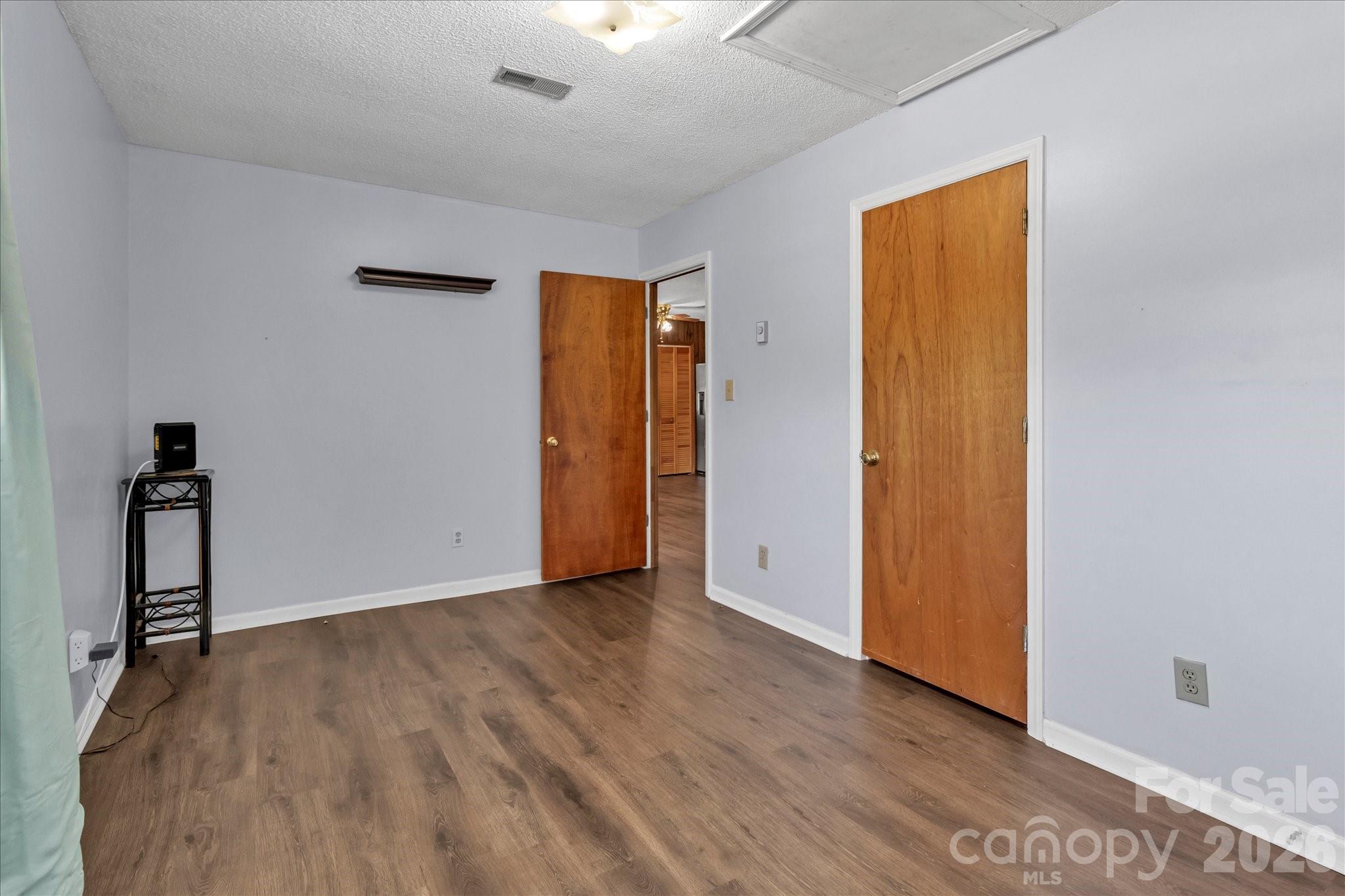 607 Waylen Street — Shelby