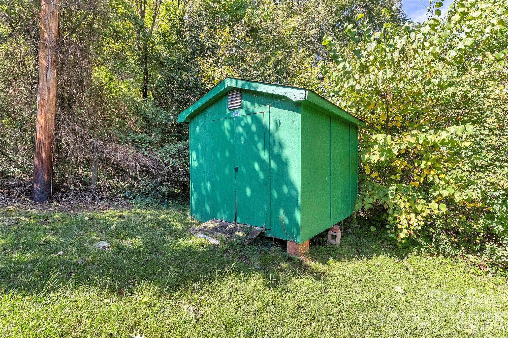 607 Waylen Street — Shelby