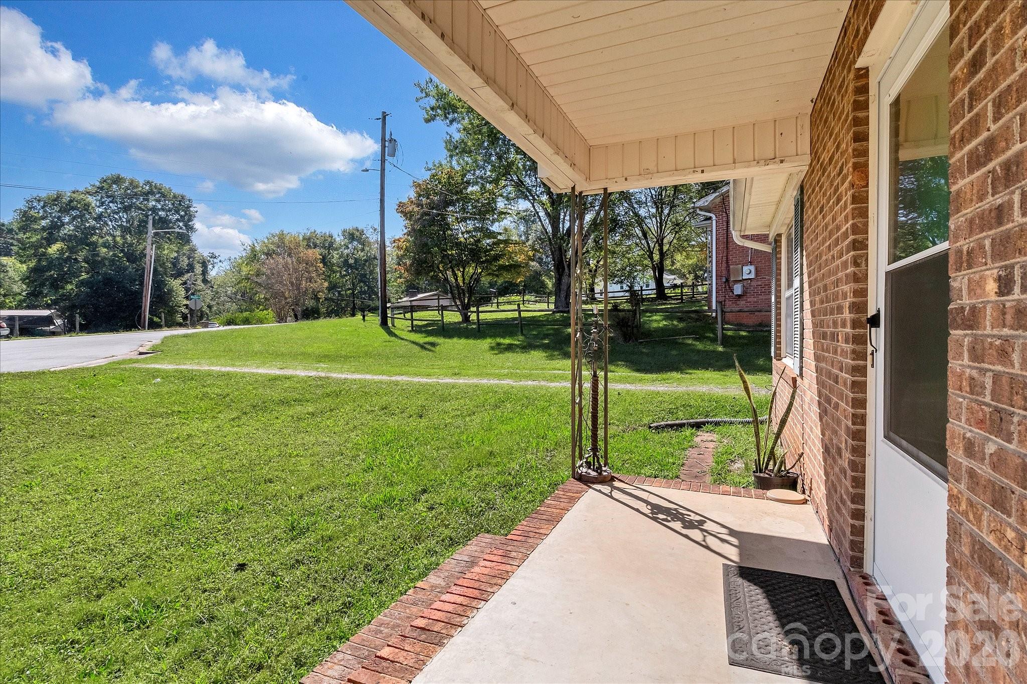 607 Waylen Street — Shelby