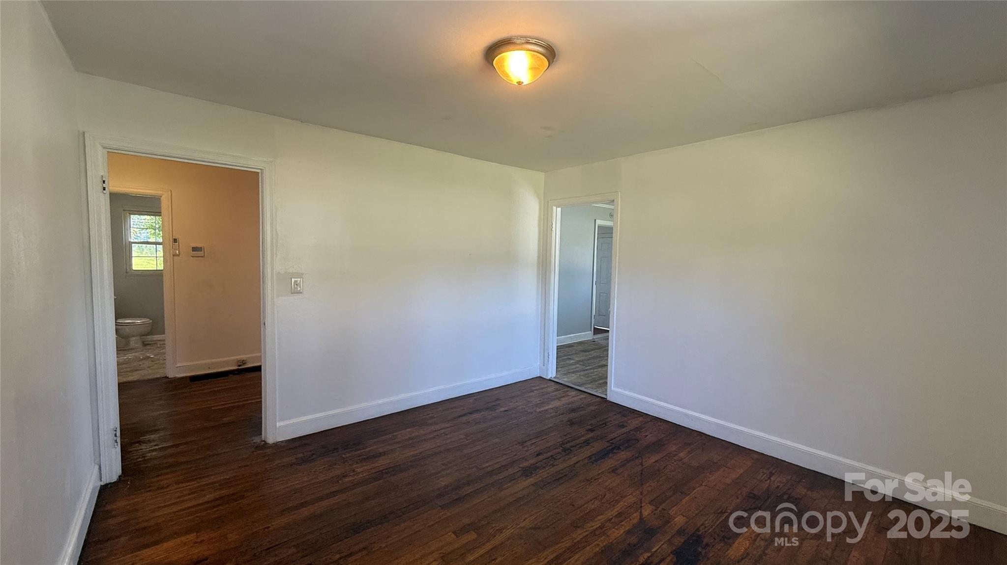 3839 W Dixon Boulevard — Shelby