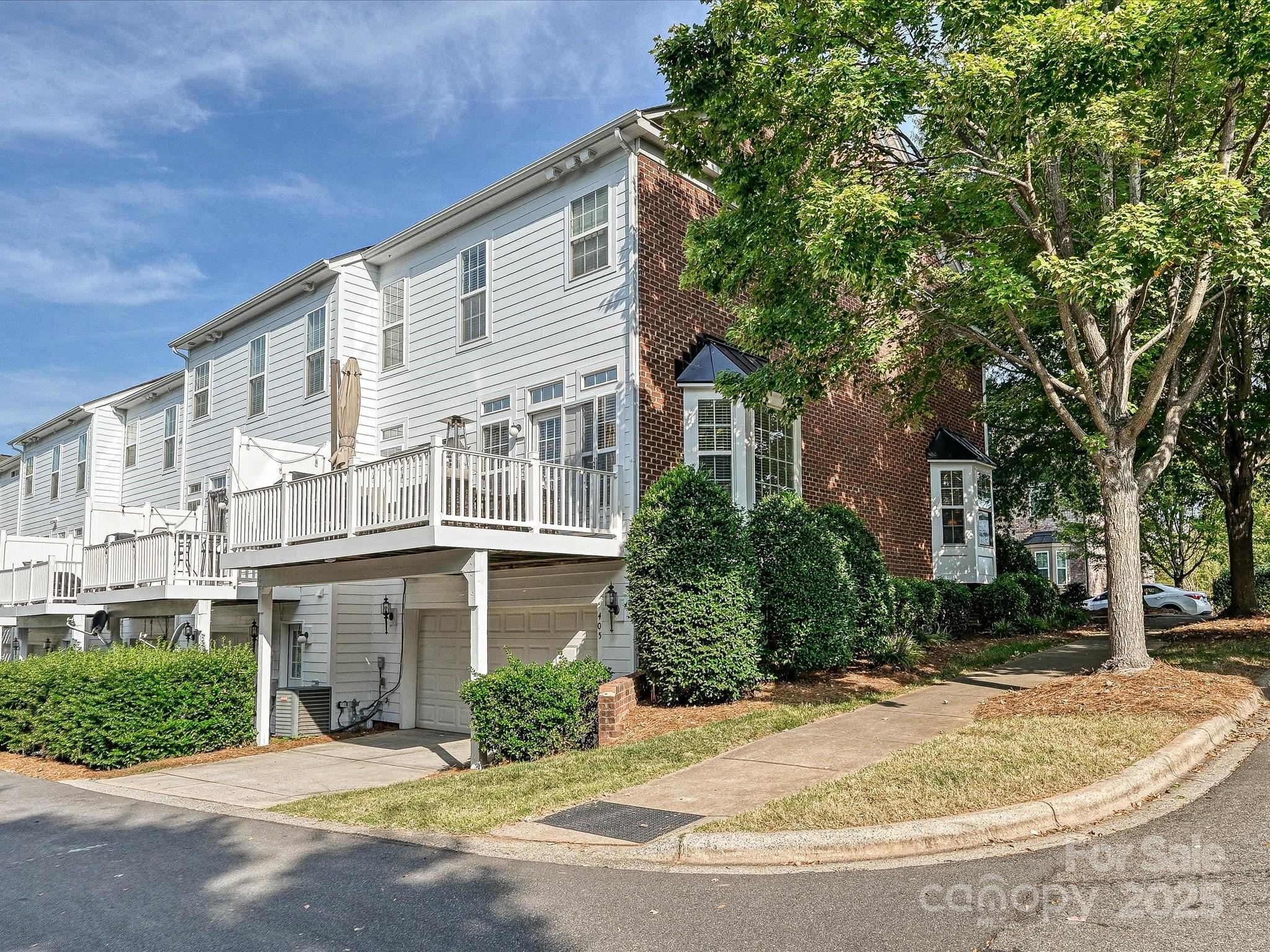 405 Armour Street — Davidson