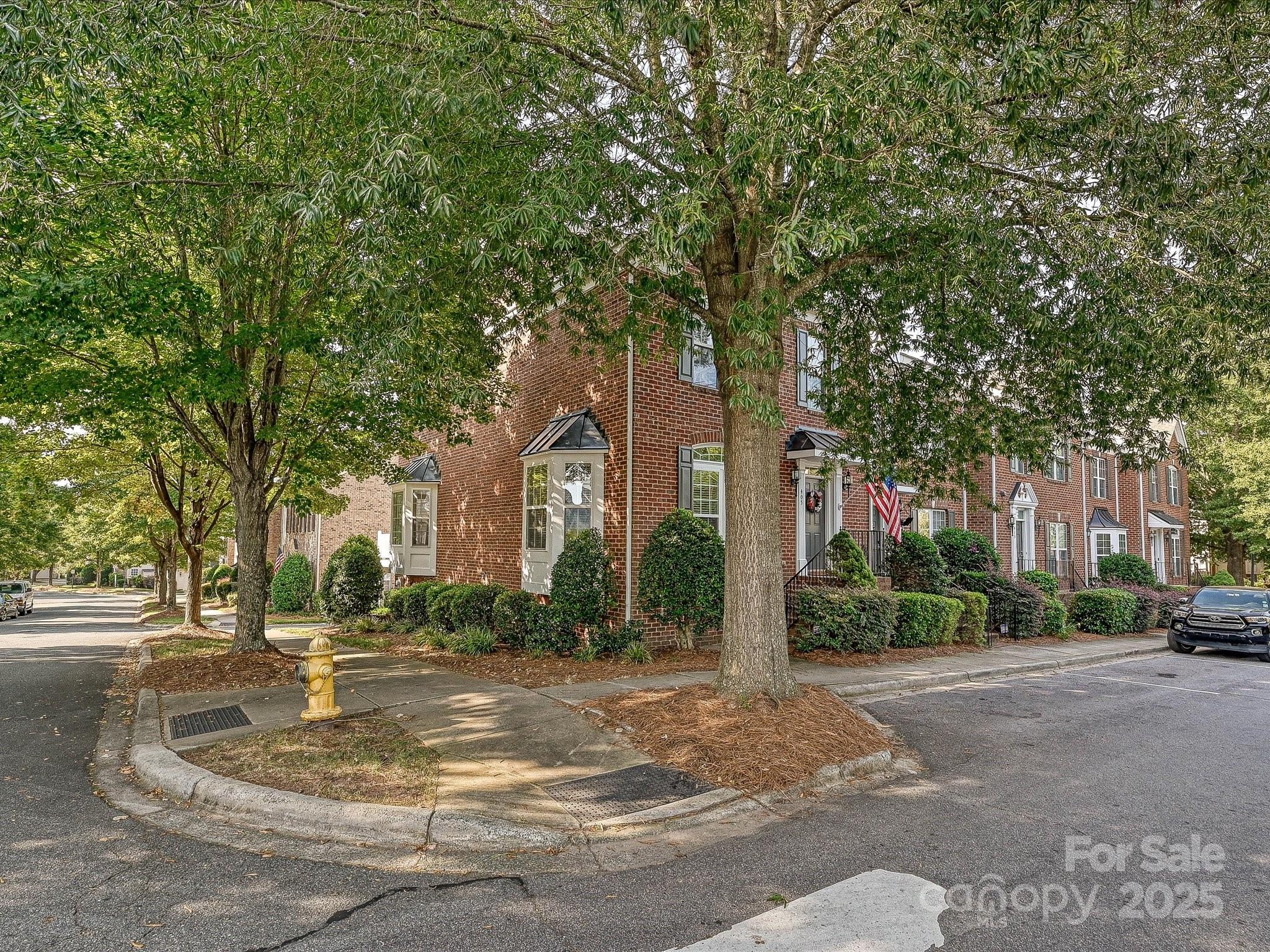 405 Armour Street — Davidson